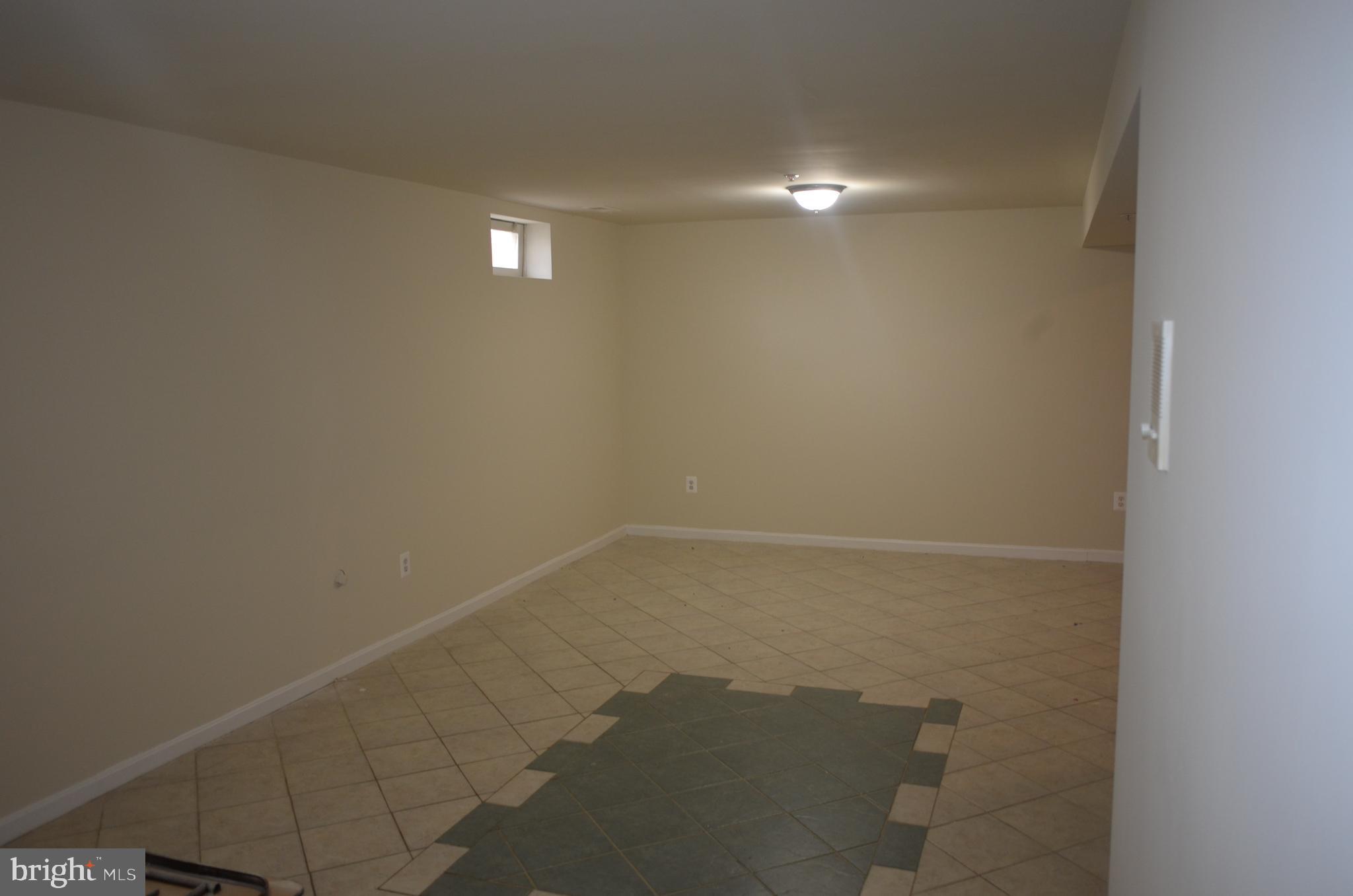 CHEVERLY OAKS - Residential