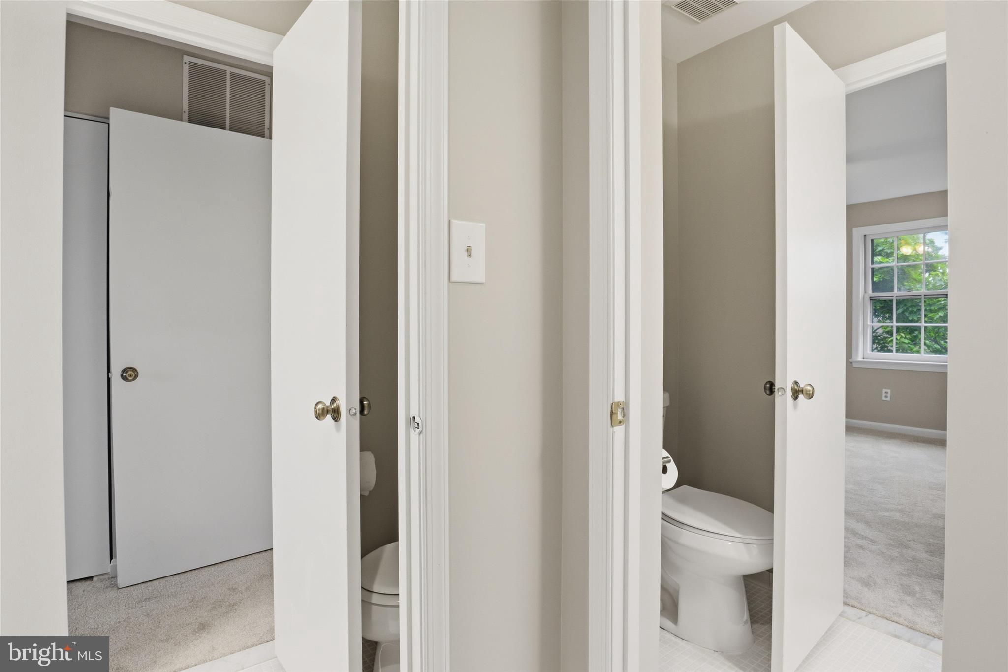 LAUREL MEWS - Residential