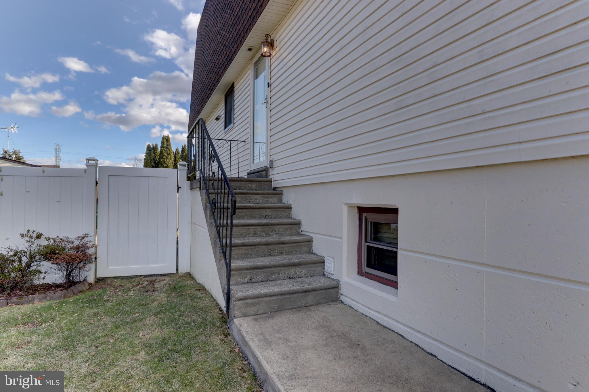 SOMERTON - Residential