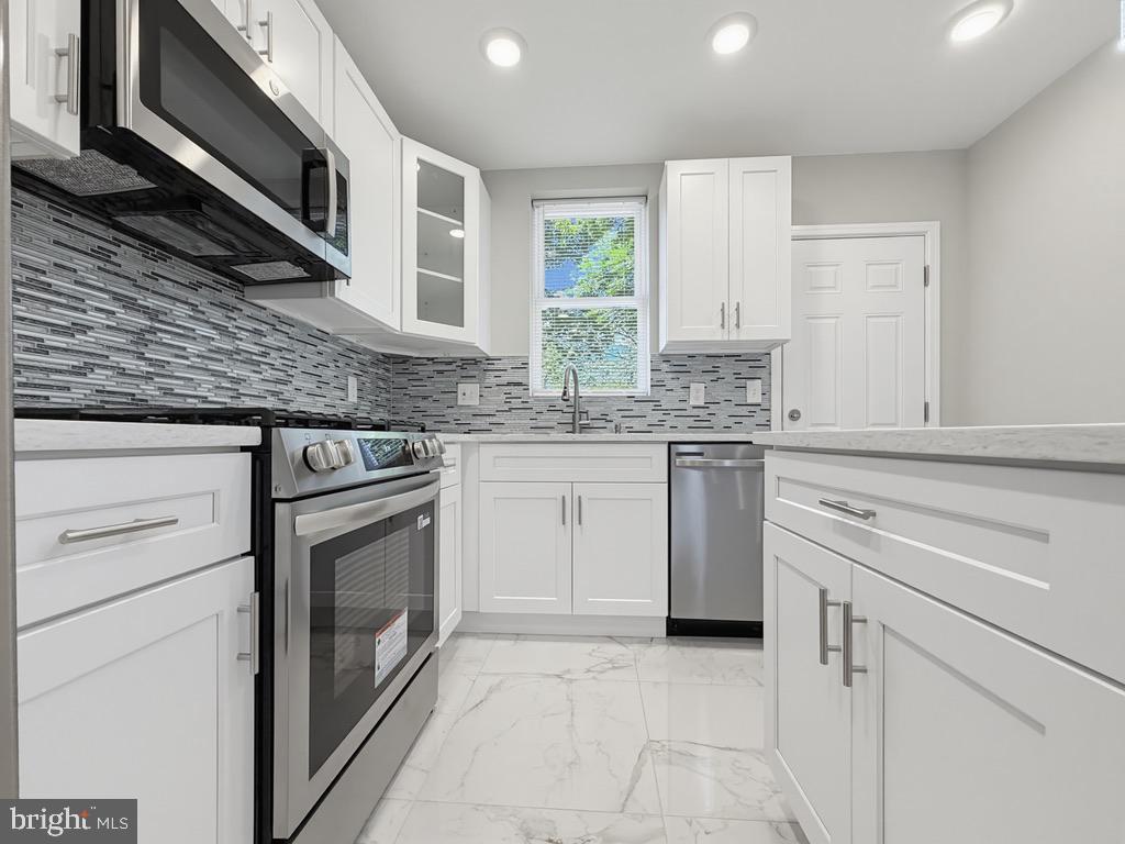 OAK LANE - Residential