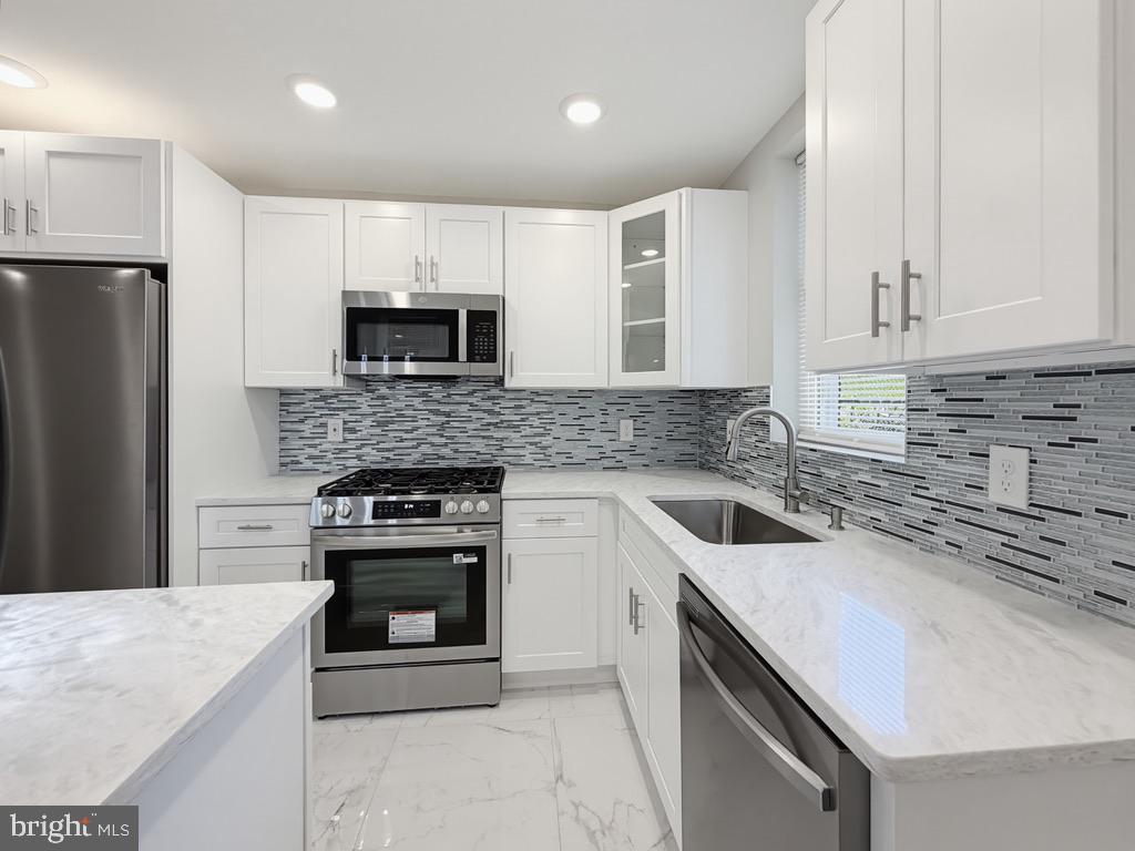 OAK LANE - Residential