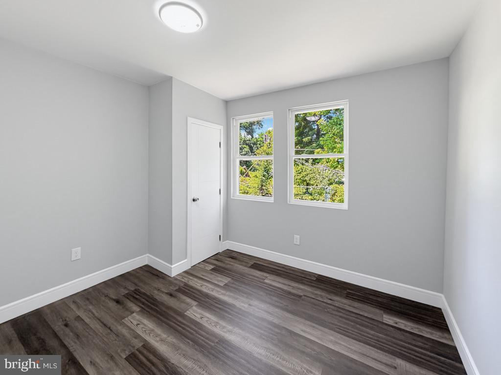 OAK LANE - Residential