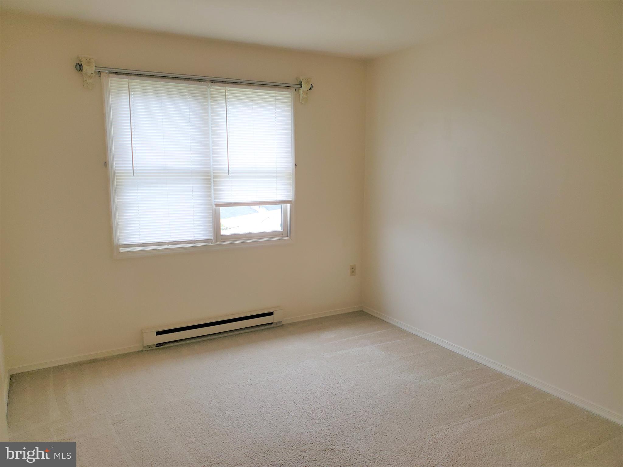 TWIN HILLS - Residential Lease