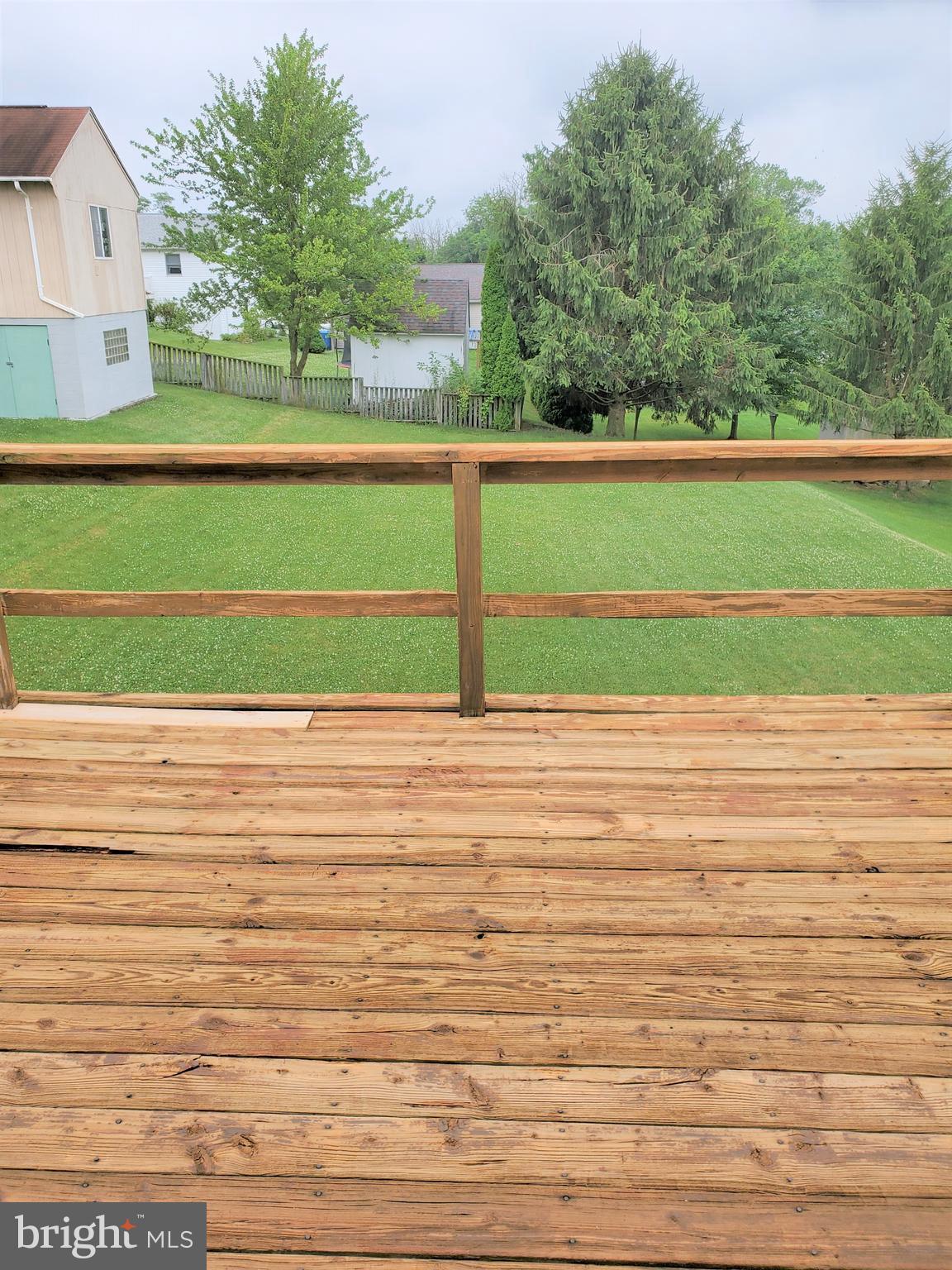 TWIN HILLS - Residential Lease