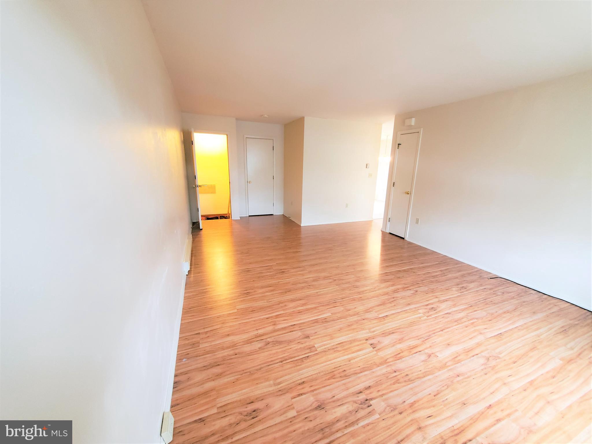 TWIN HILLS - Residential Lease