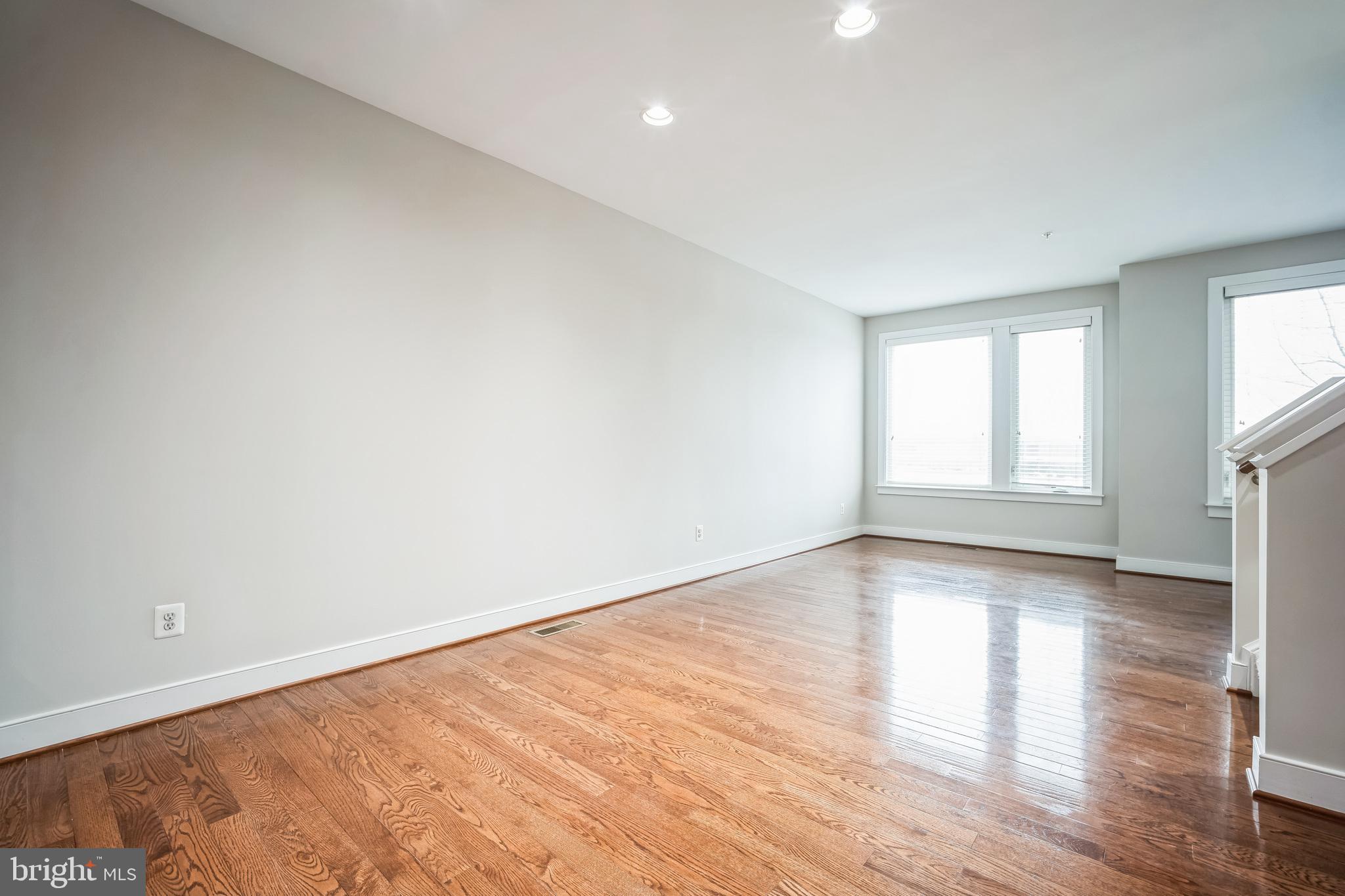 MOSAIC AT MERRIFIELD - Residential Lease
