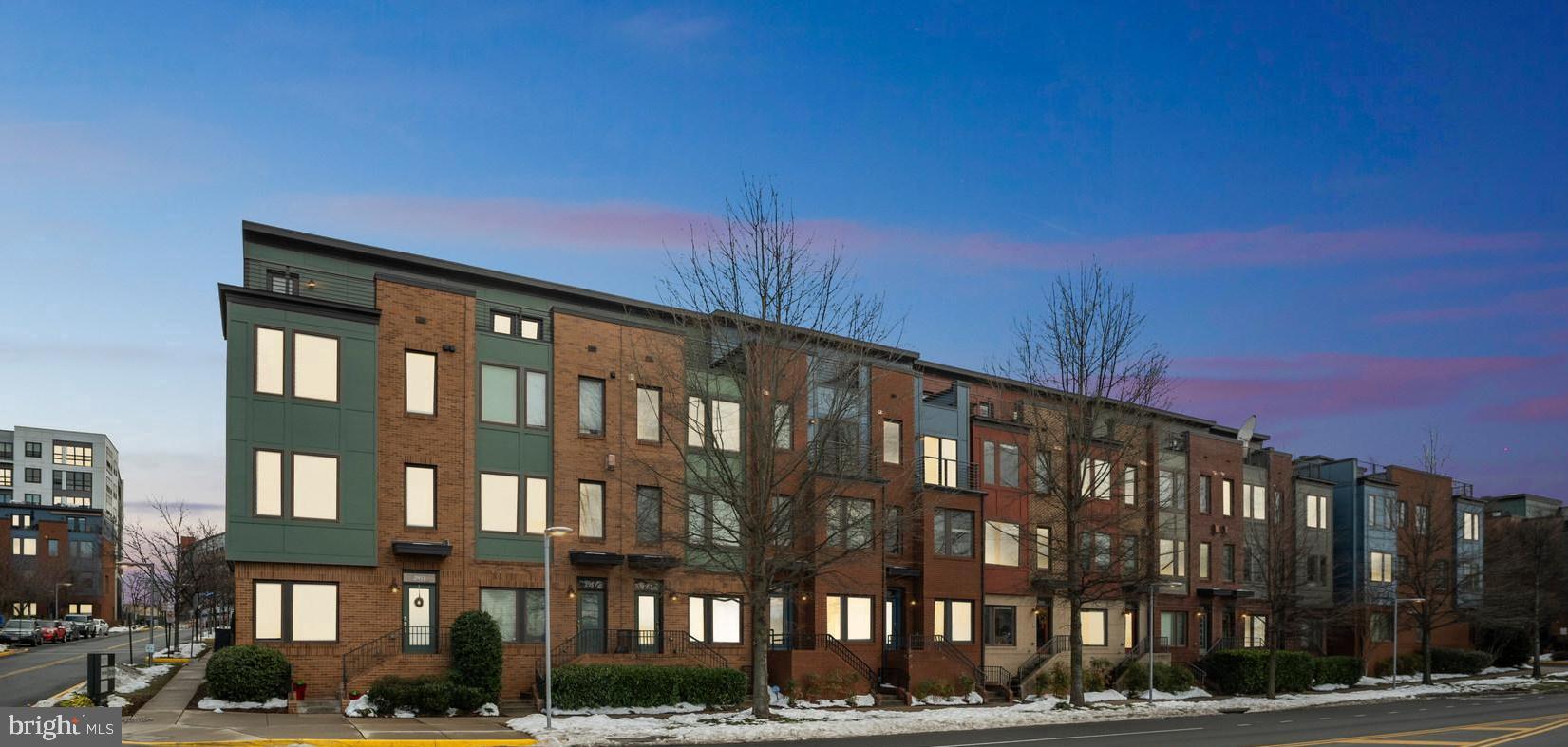 MOSAIC AT MERRIFIELD - Residential Lease