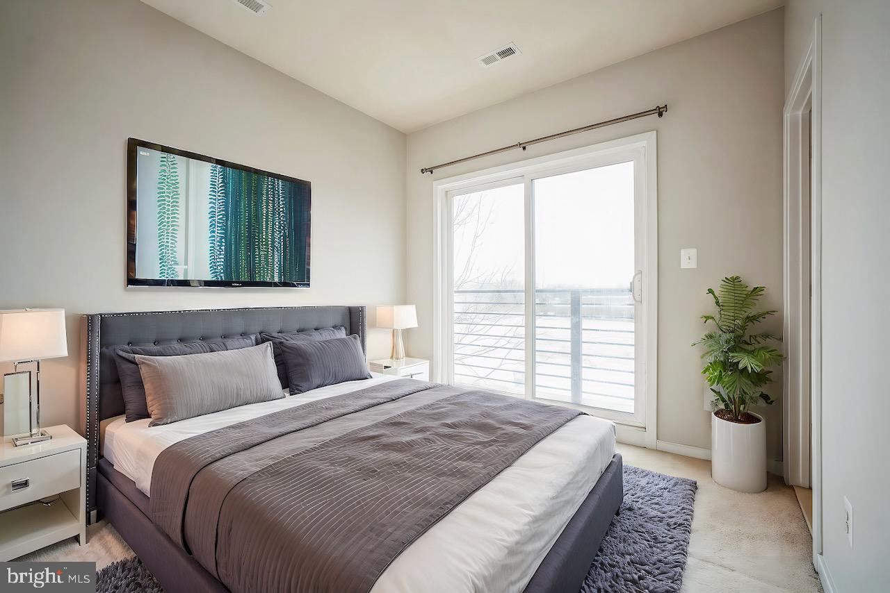 MOSAIC AT MERRIFIELD - Residential Lease