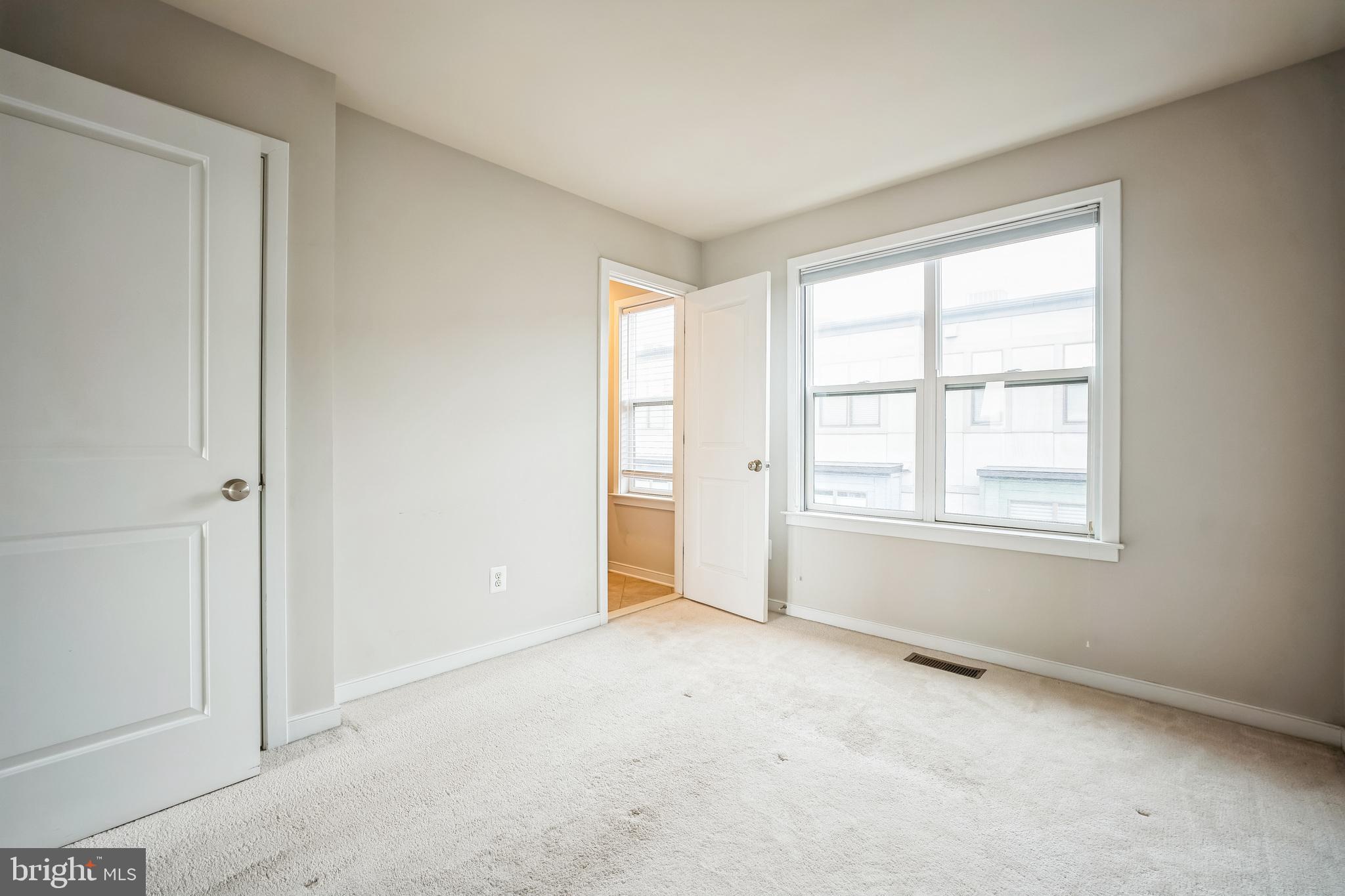 MOSAIC AT MERRIFIELD - Residential Lease