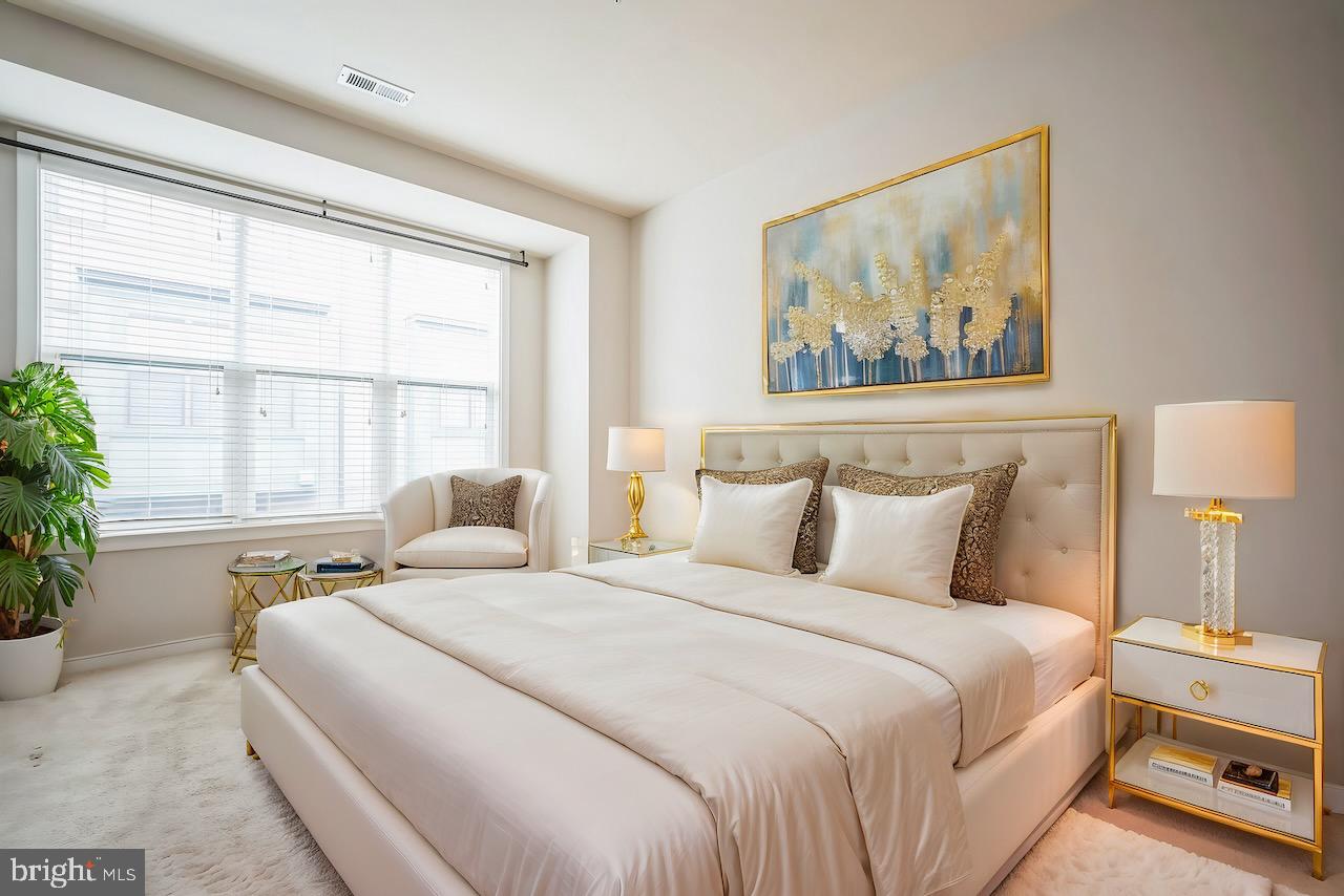 MOSAIC AT MERRIFIELD - Residential Lease
