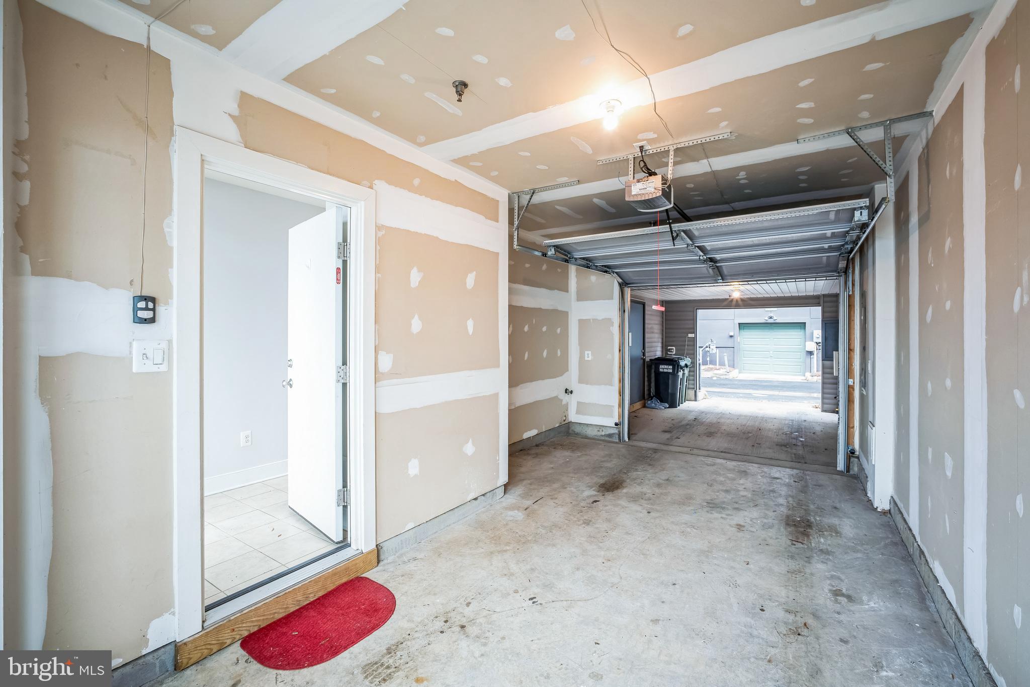 MOSAIC AT MERRIFIELD - Residential Lease