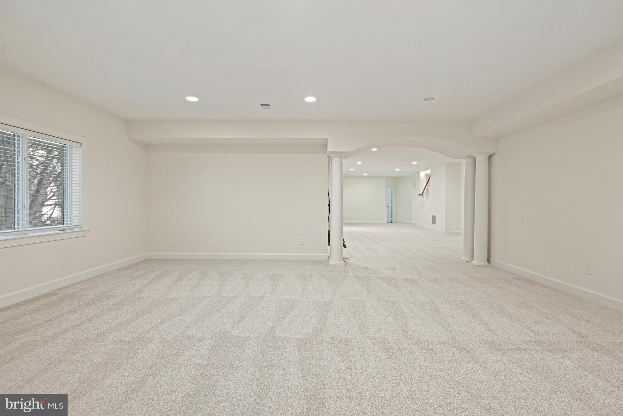 ONE CAMERON PLACE - Residential