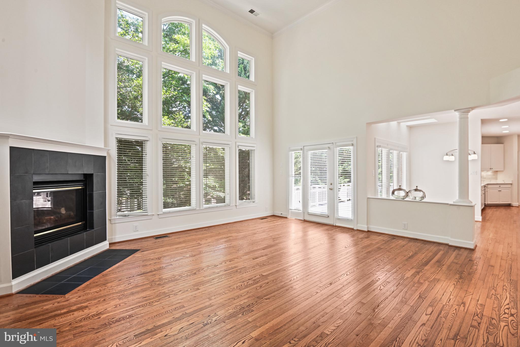 ONE CAMERON PLACE - Residential