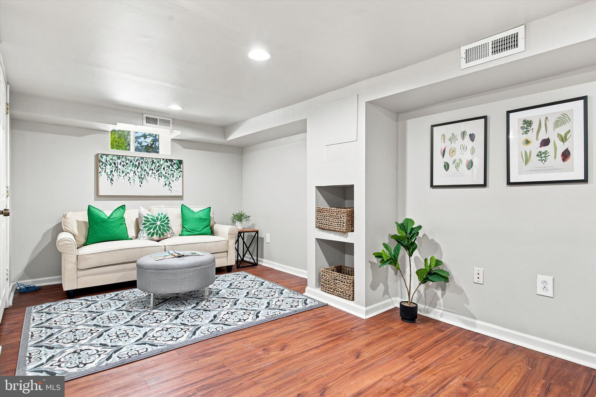 CHATHAM PARK - Residential