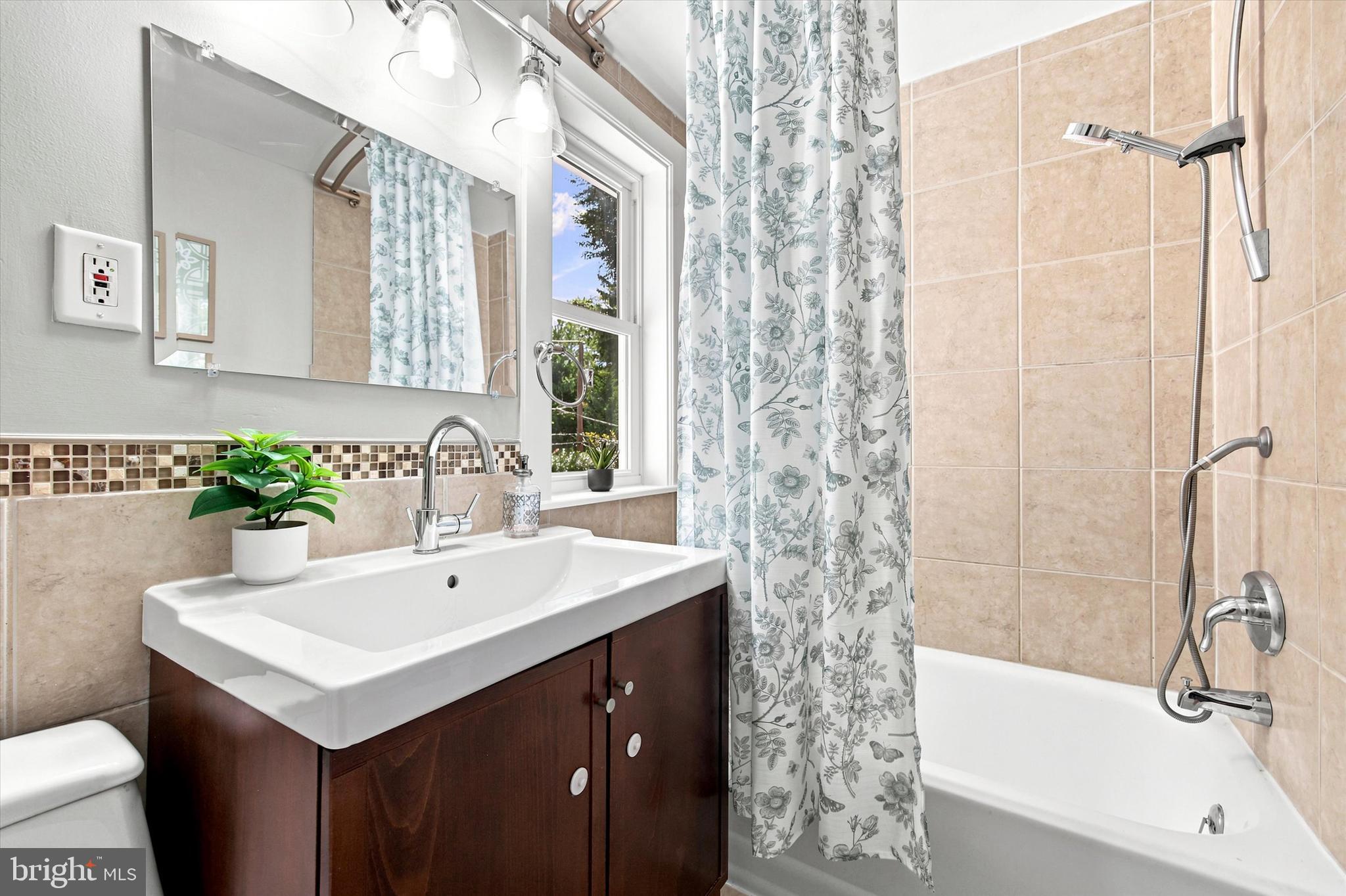 CHATHAM PARK - Residential