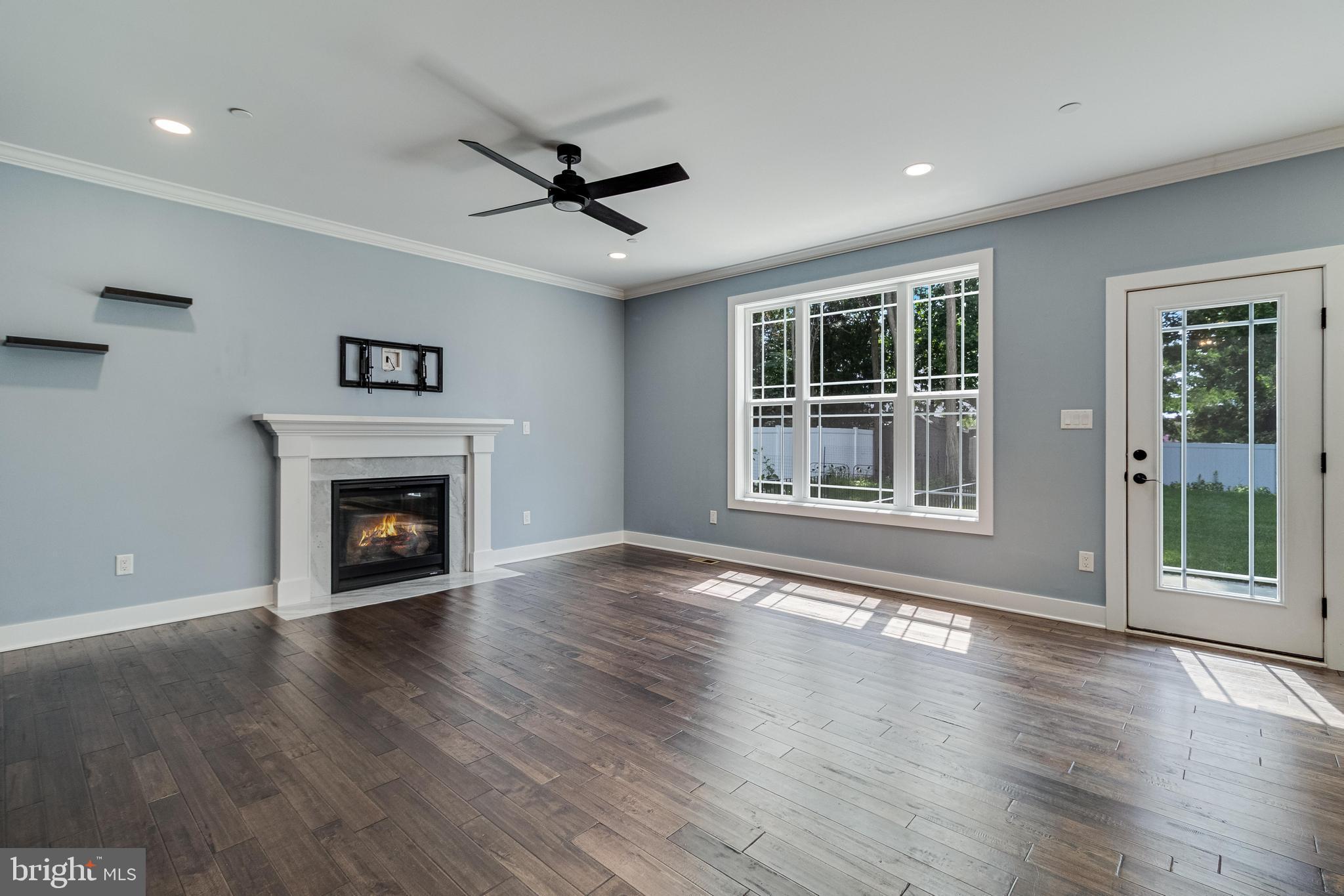 CLIFFTON ON THE POTOMAC - Residential