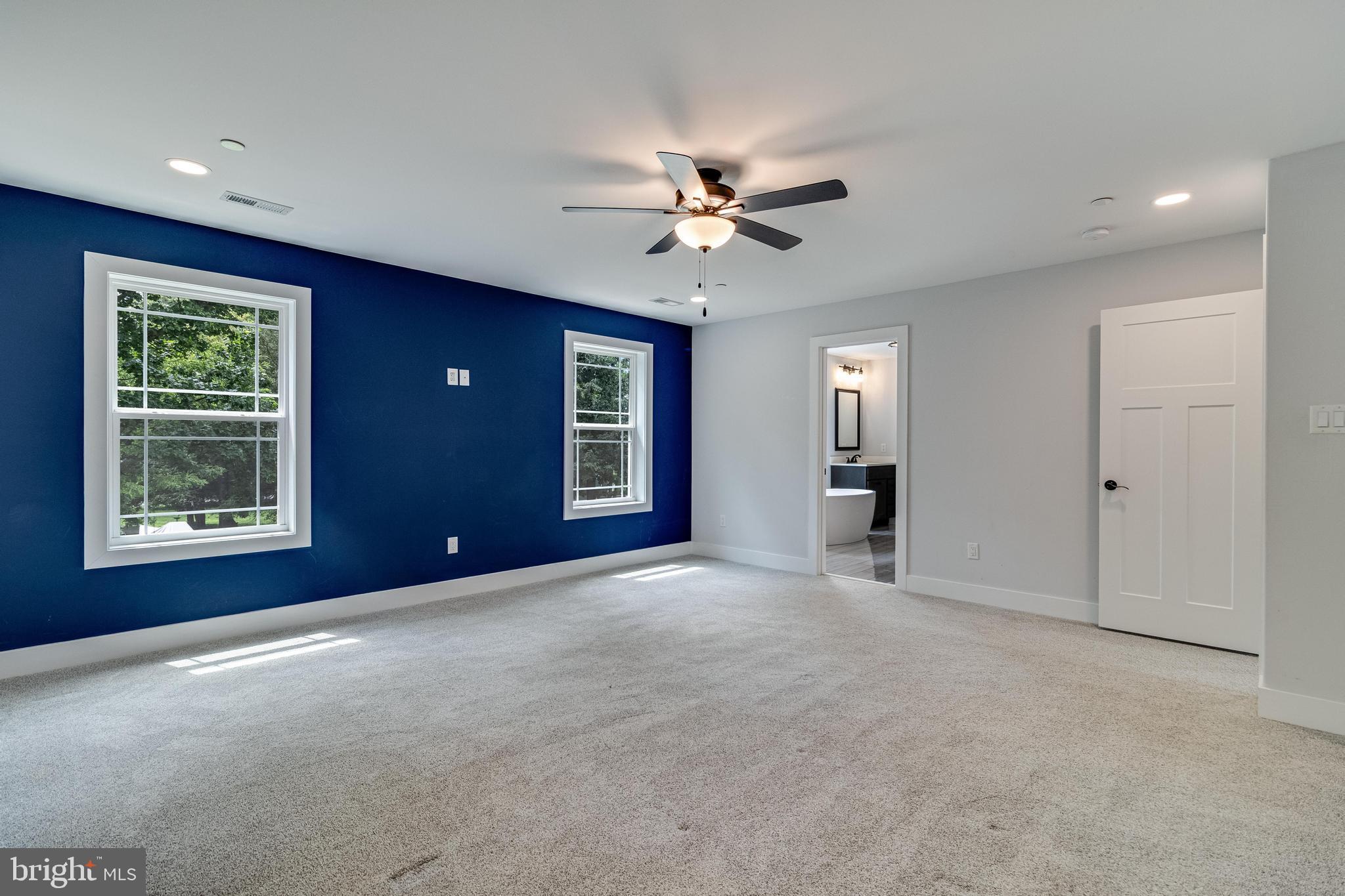 CLIFFTON ON THE POTOMAC - Residential