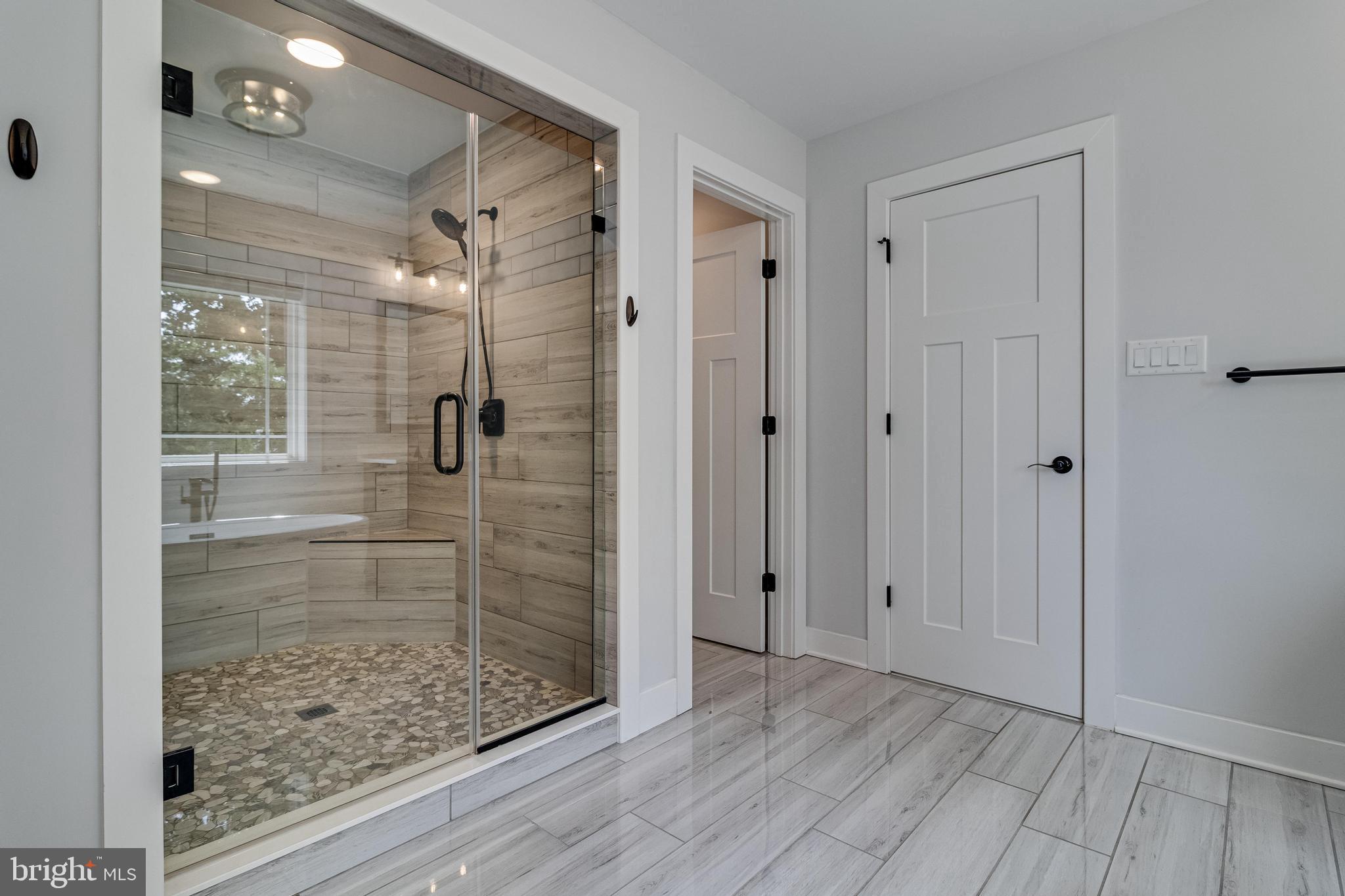 CLIFFTON ON THE POTOMAC - Residential
