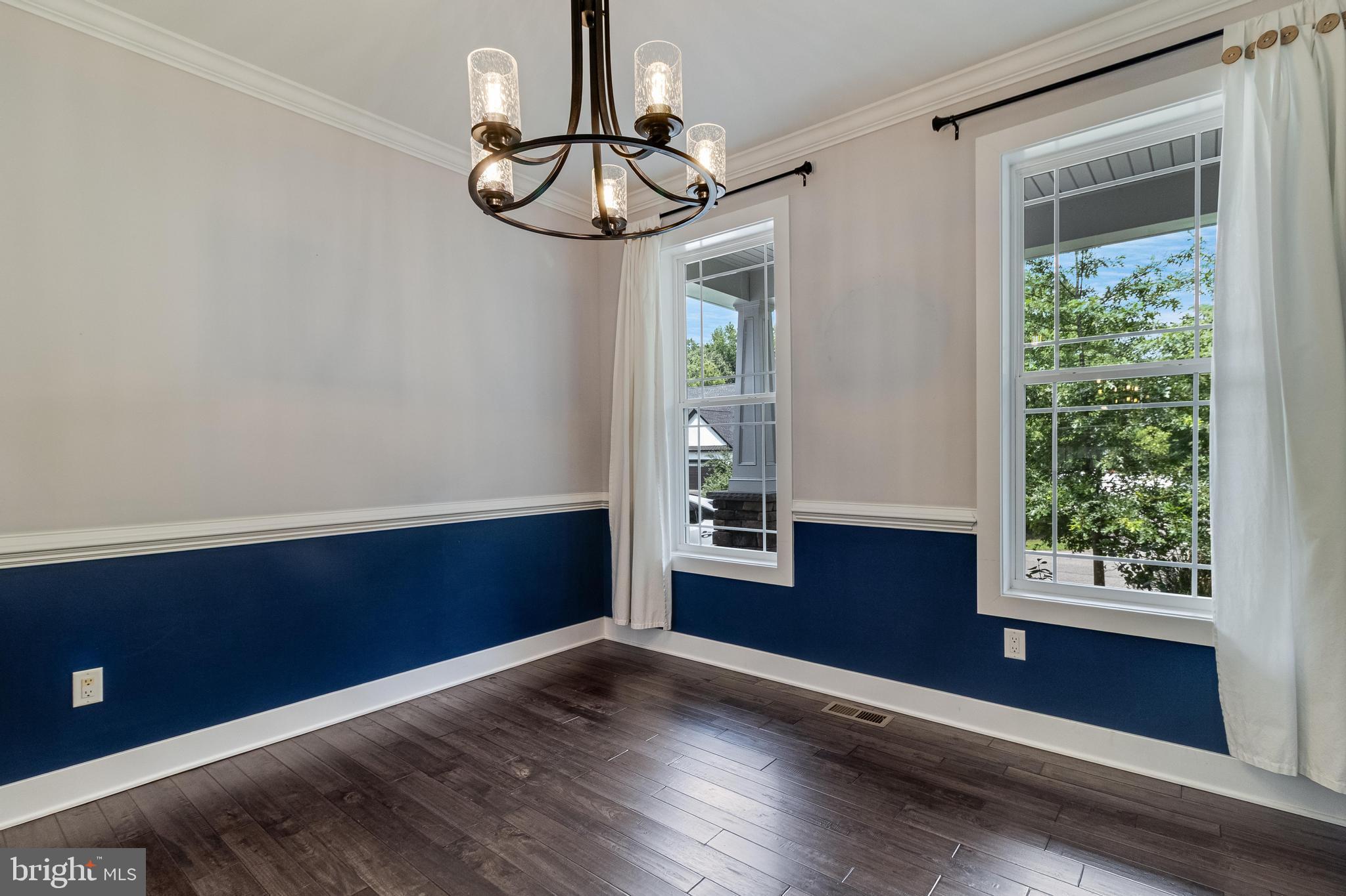 CLIFFTON ON THE POTOMAC - Residential