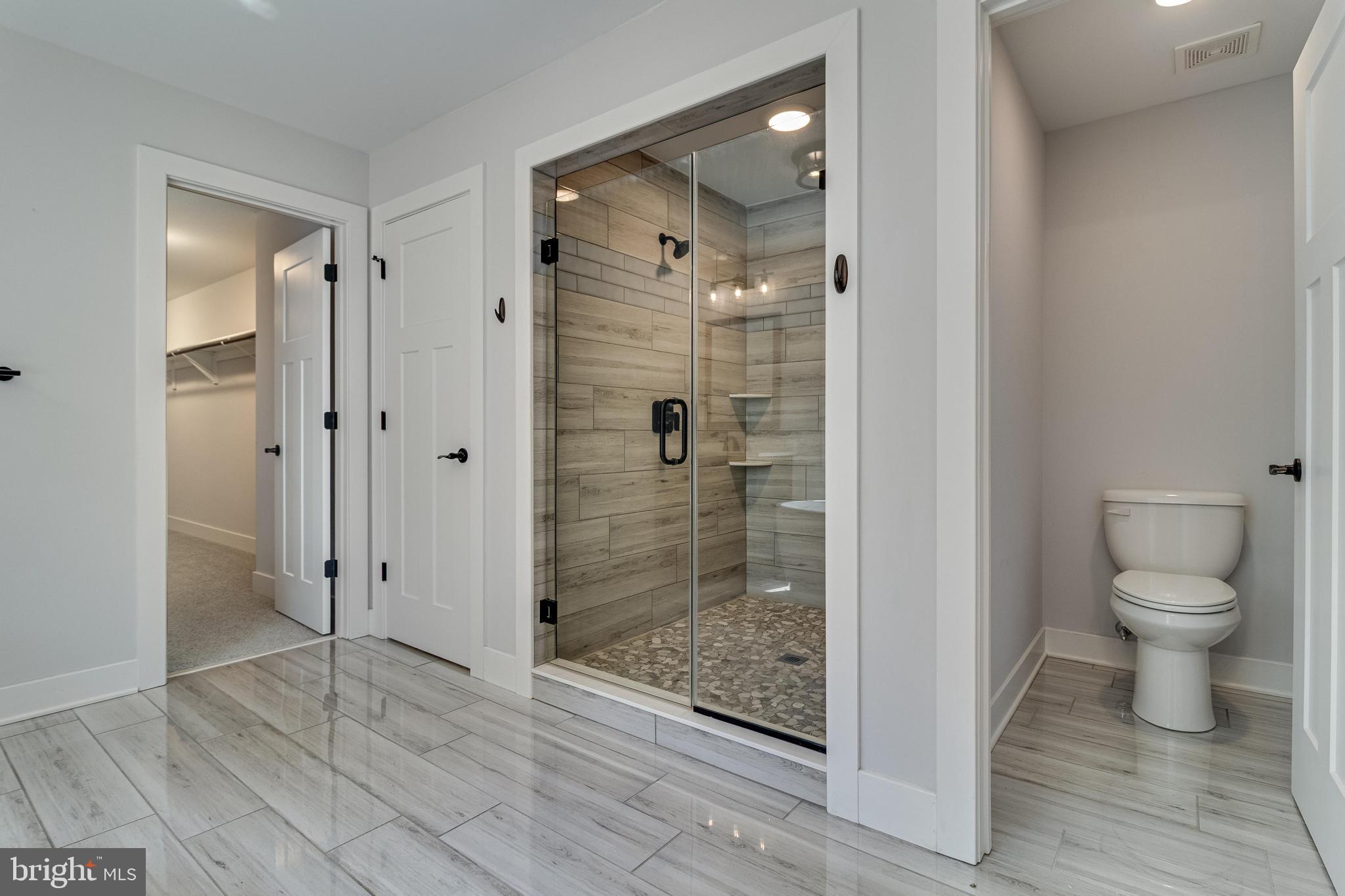 CLIFFTON ON THE POTOMAC - Residential