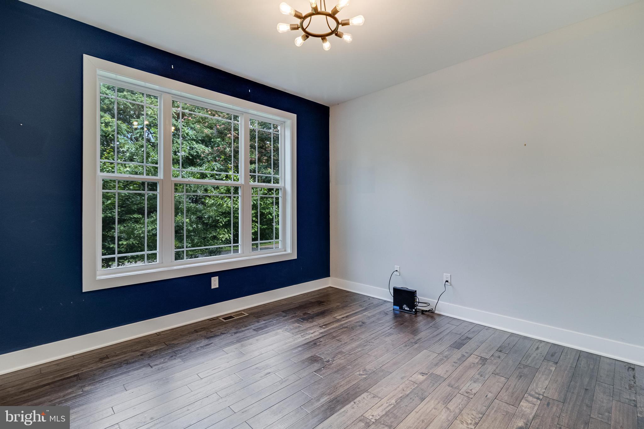 CLIFFTON ON THE POTOMAC - Residential
