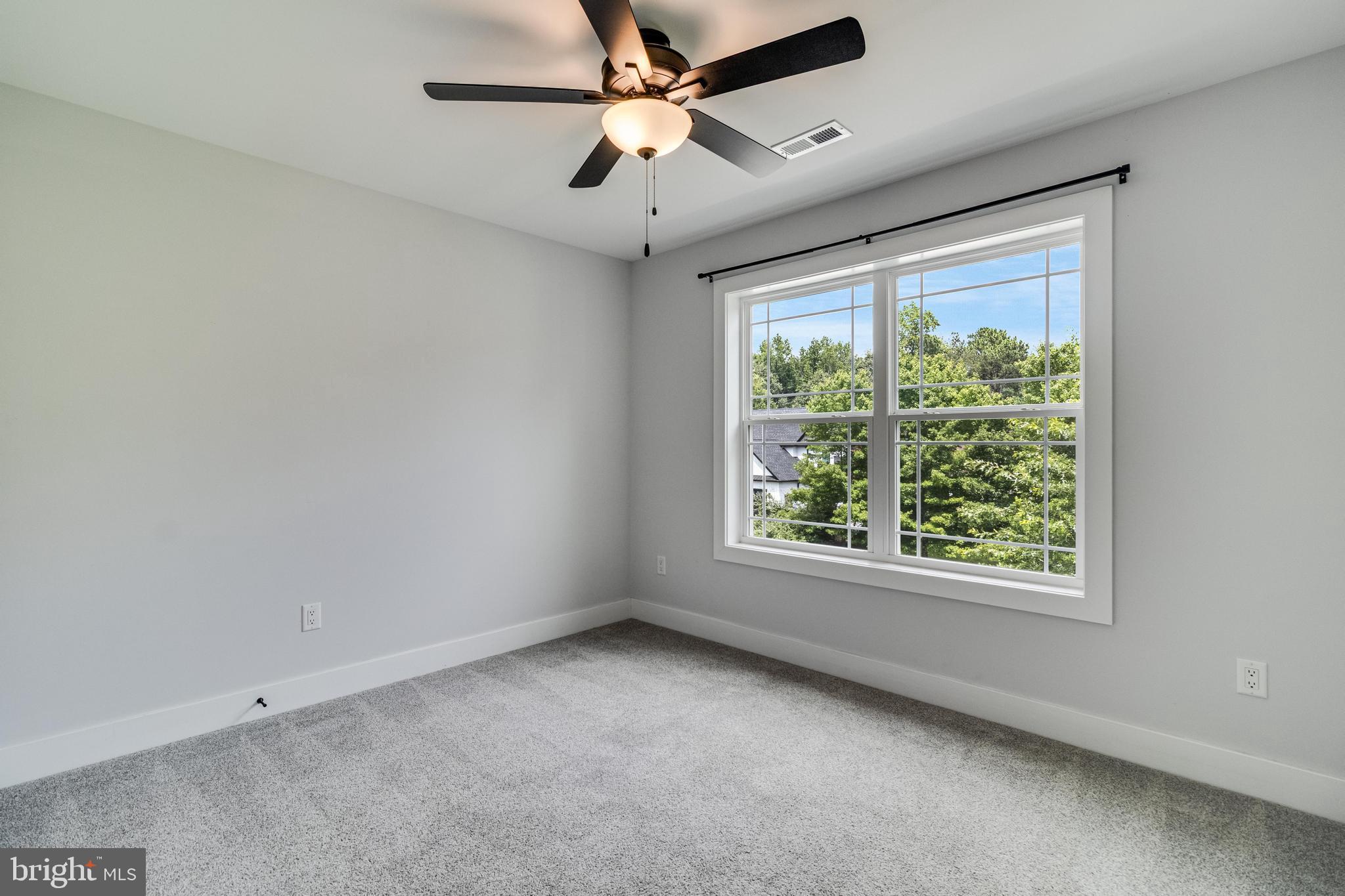 CLIFFTON ON THE POTOMAC - Residential