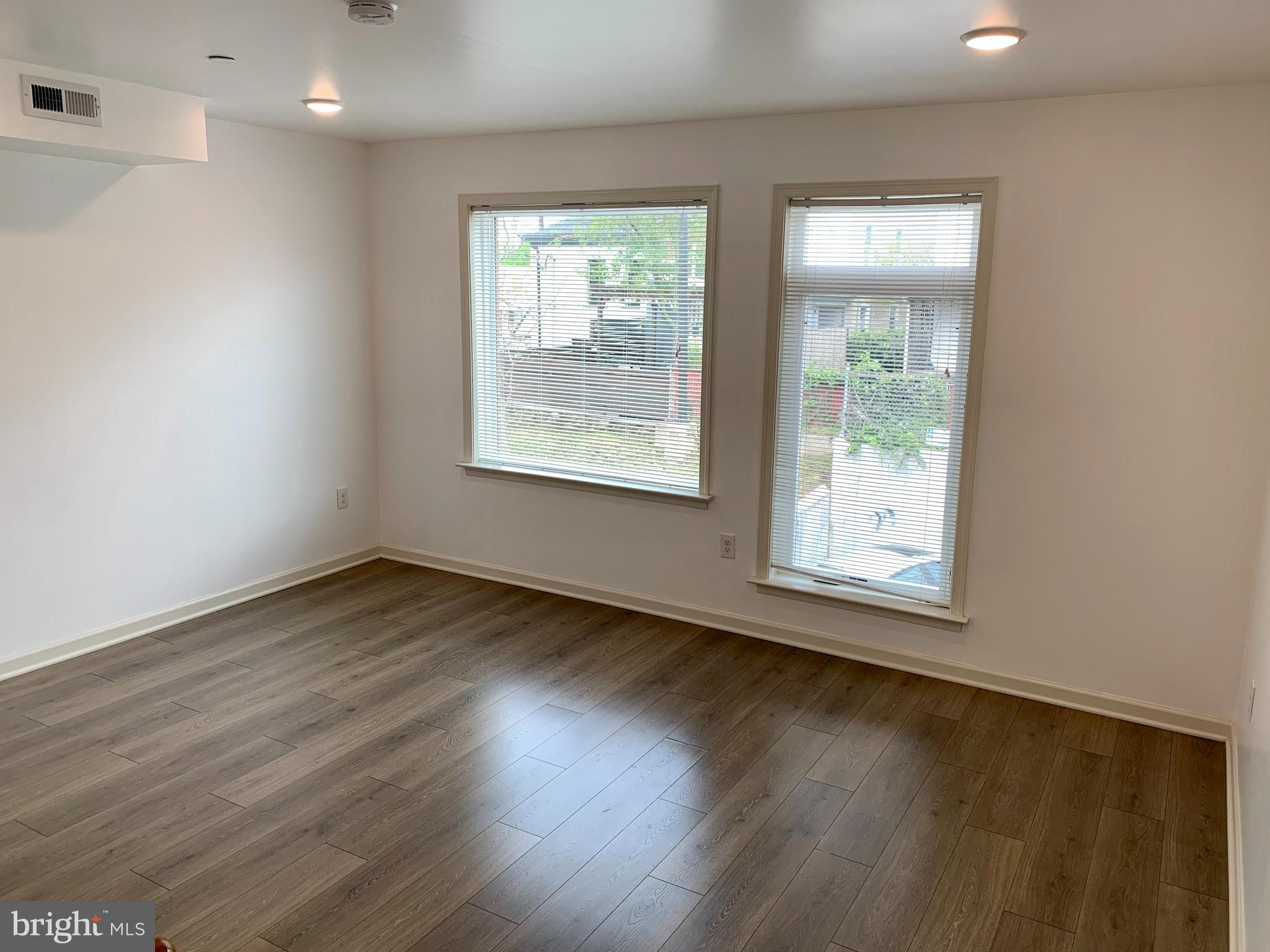 ROXBOROUGH - Residential Lease