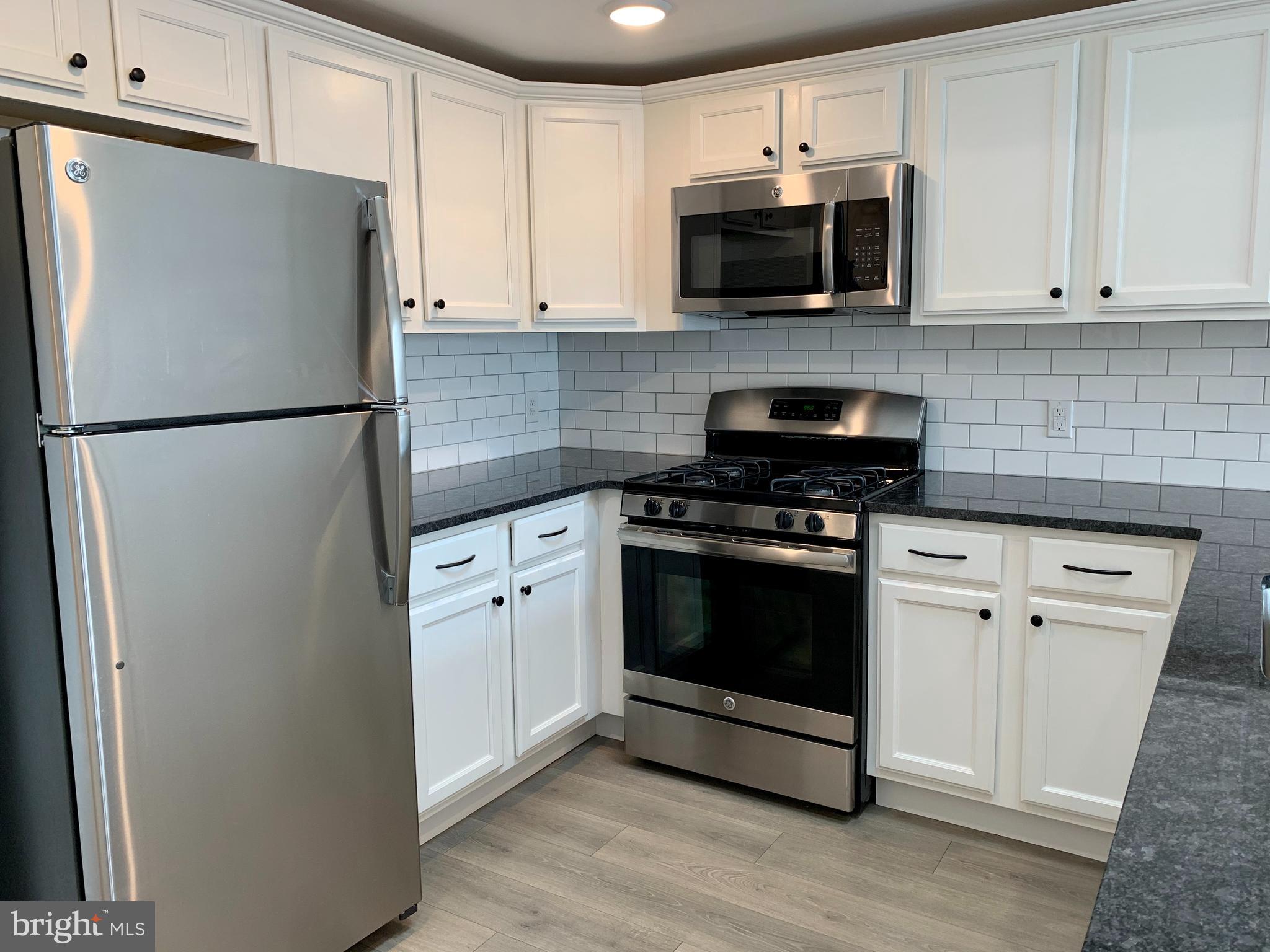 ROXBOROUGH - Residential Lease