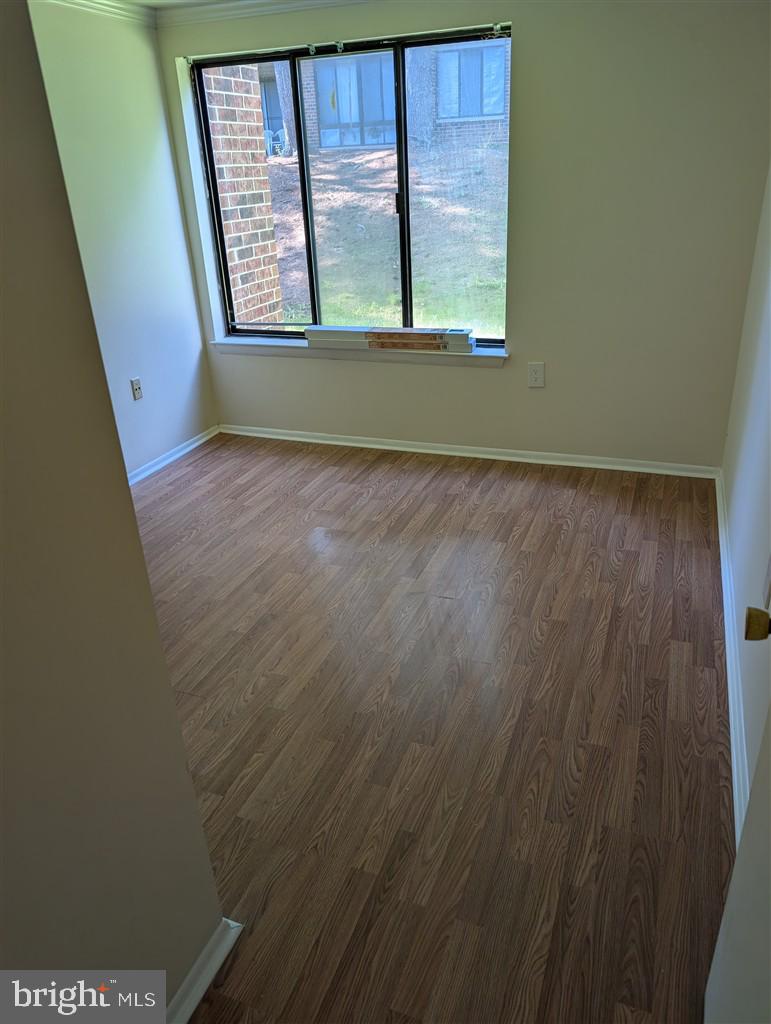 FARMINGDALE - Residential