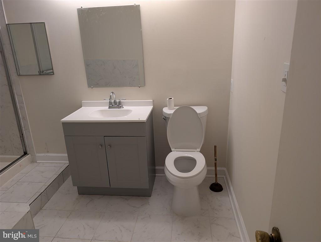 FARMINGDALE - Residential