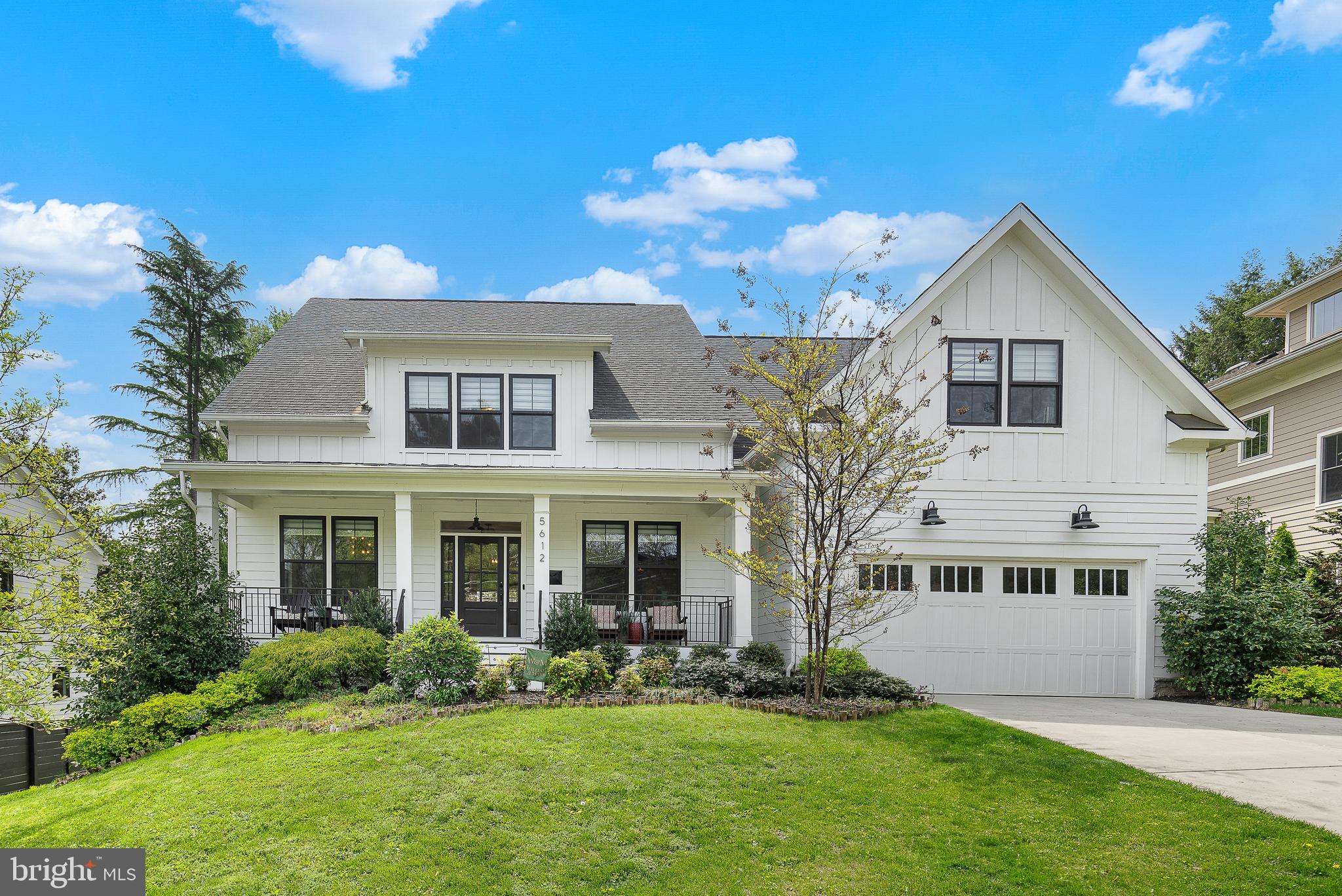 CRESCENT HILLS - Residential