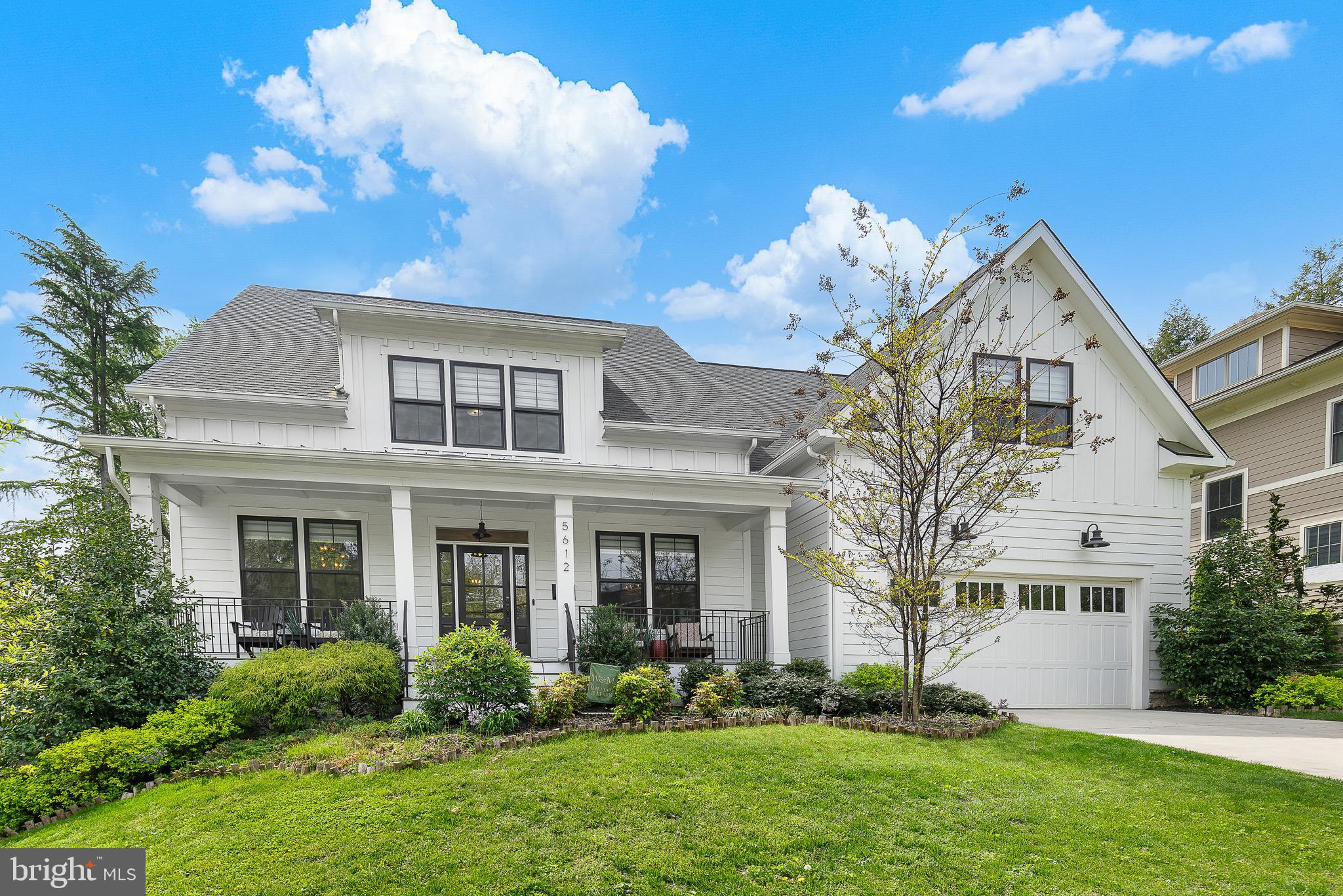 CRESCENT HILLS - Residential