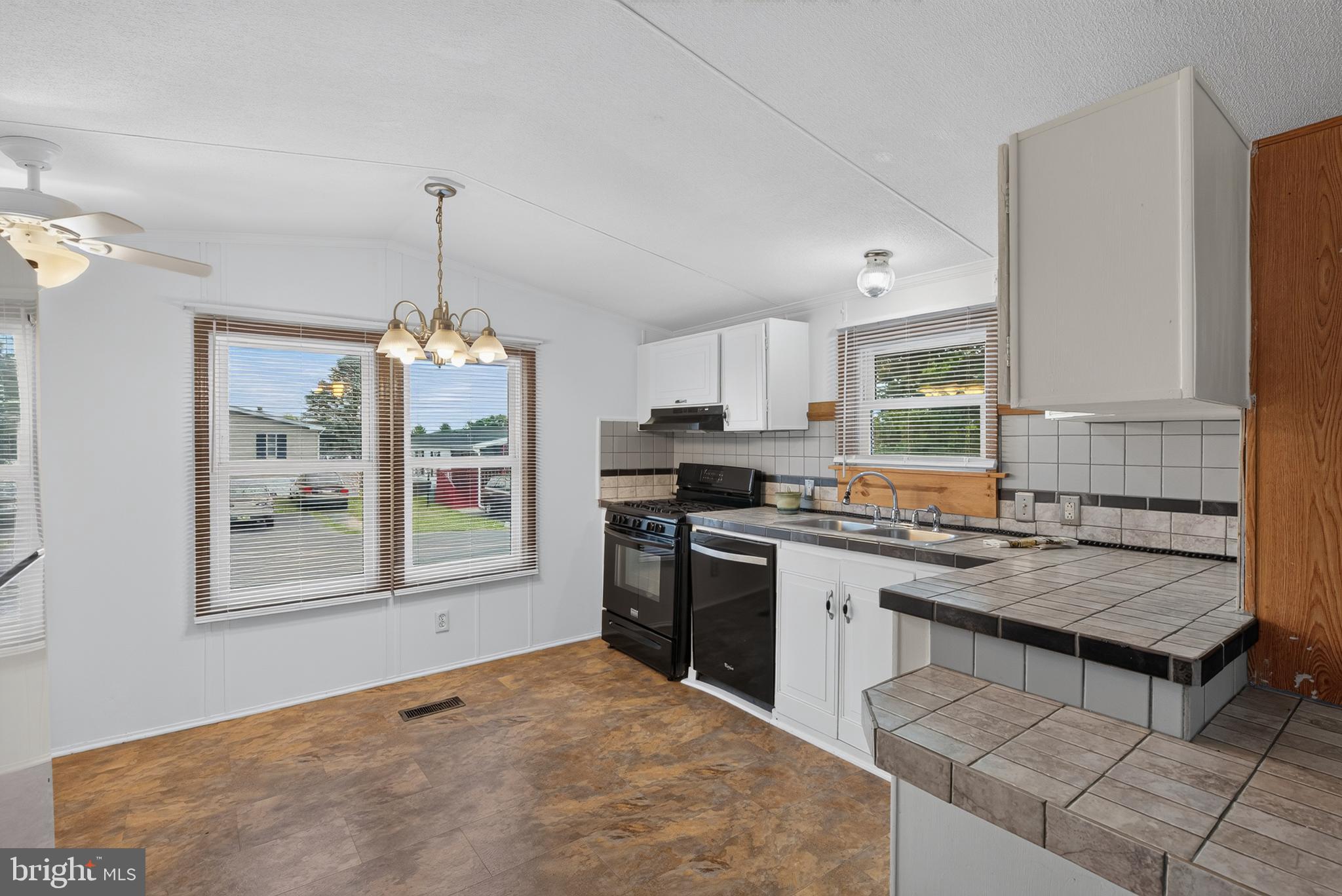 PHEASANT RIDGE MHP - Residential