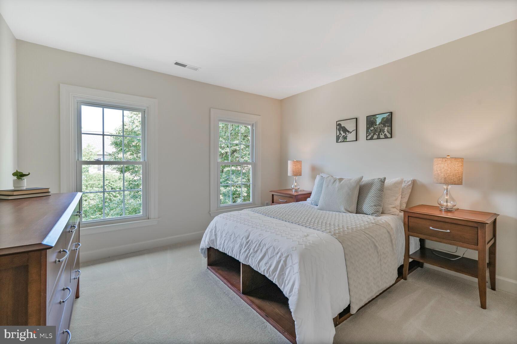 SPY HILL - Residential