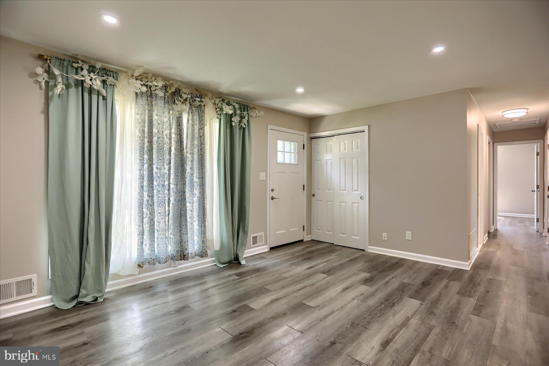 ODENTON HEIGHTS - Residential
