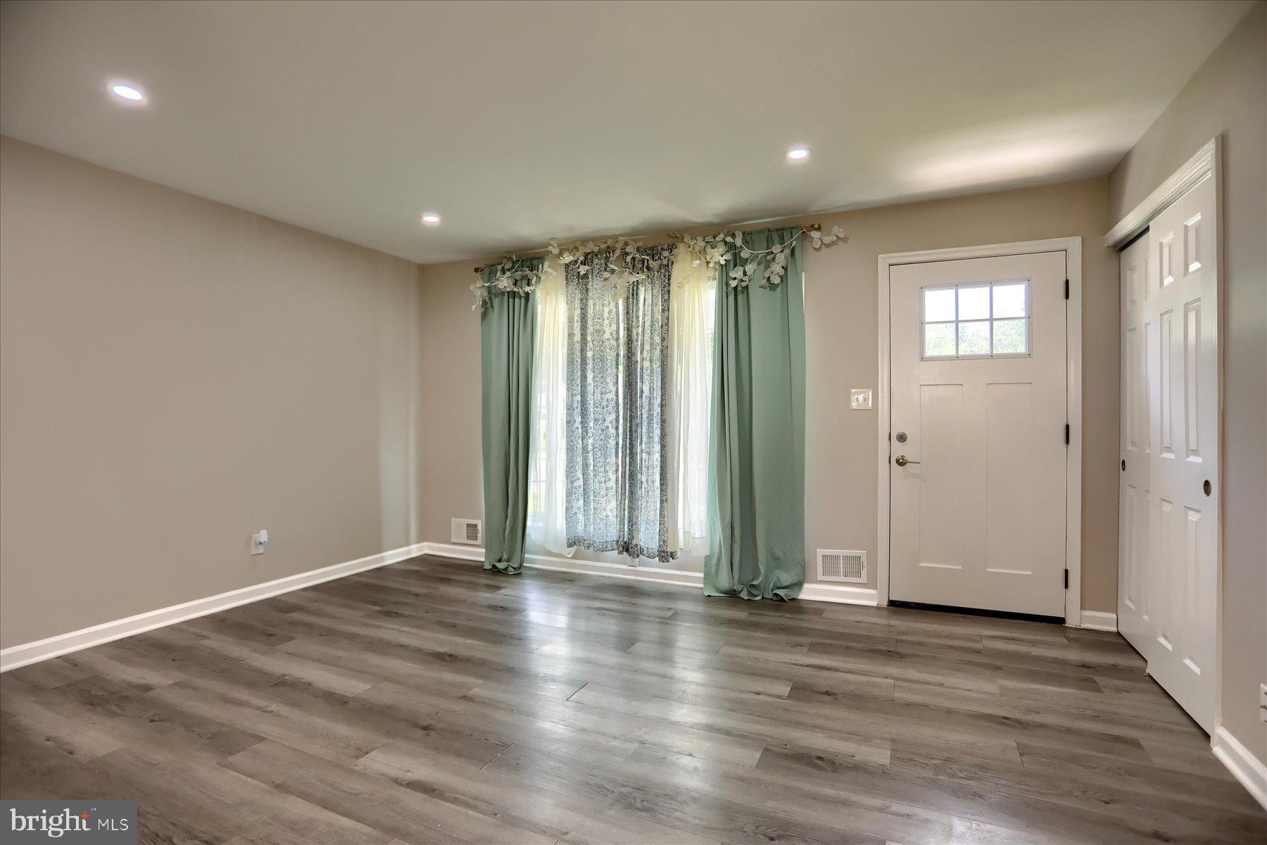 ODENTON HEIGHTS - Residential