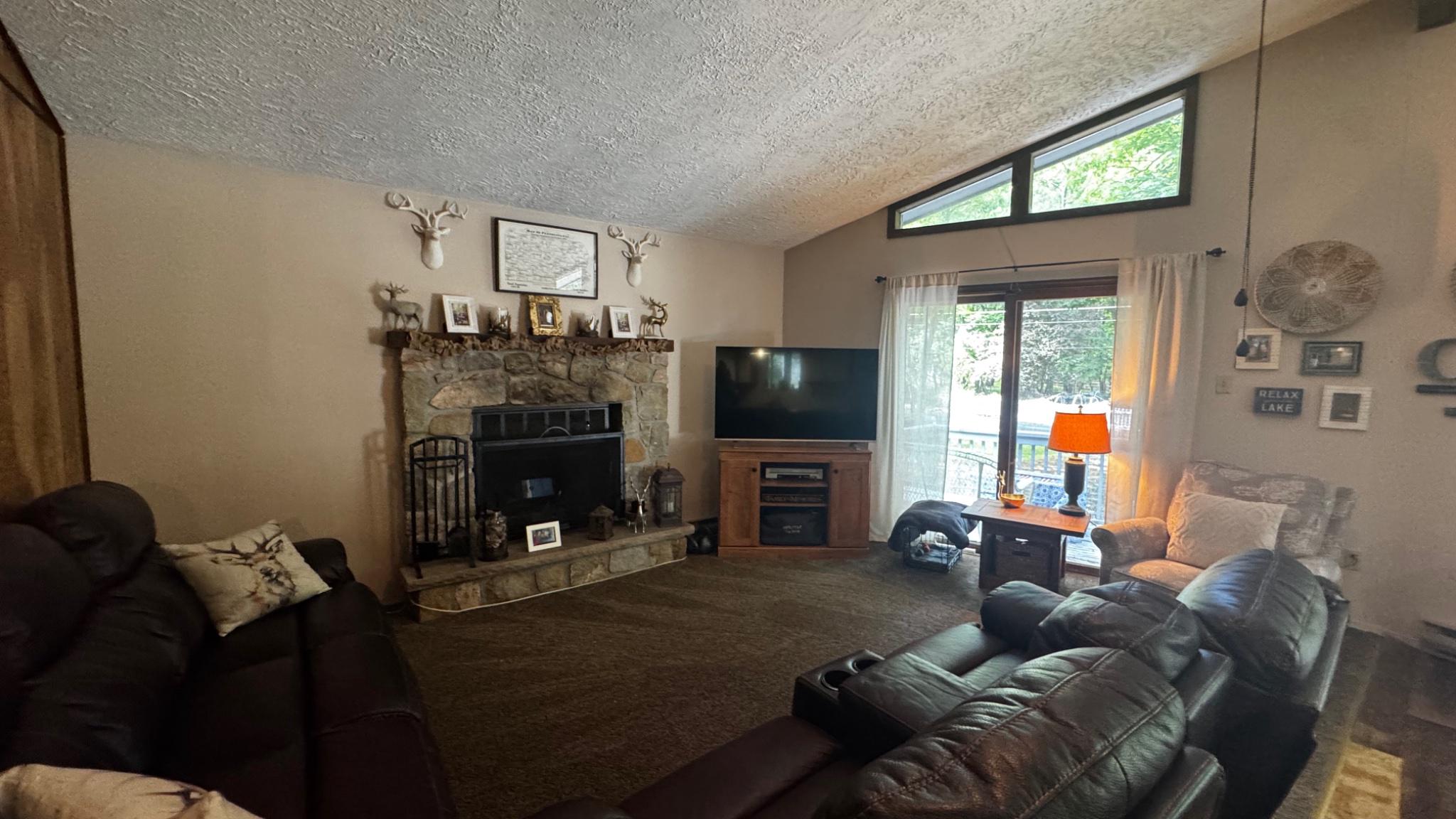 TOWAMENSING TRAILS - Residential