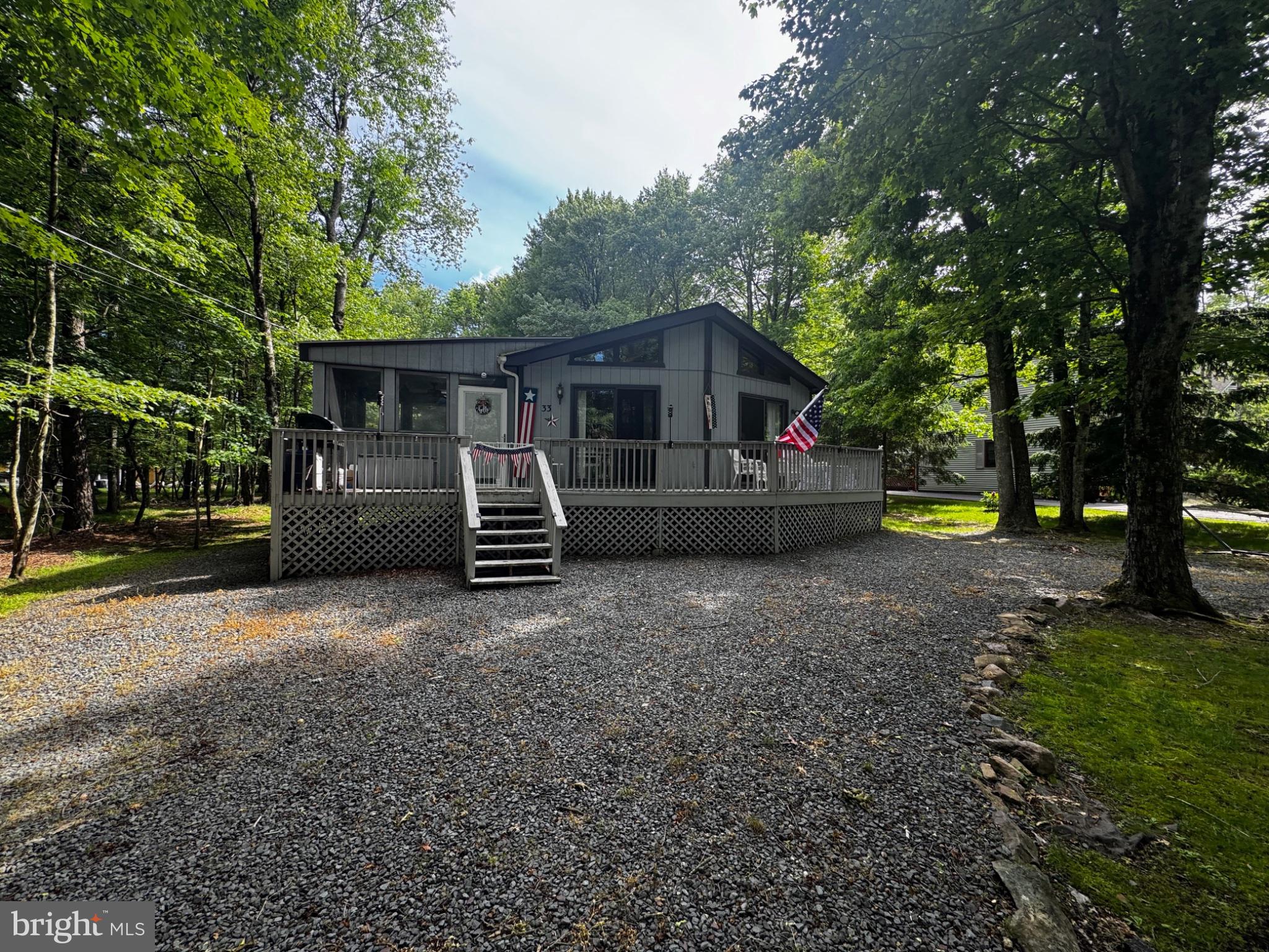 TOWAMENSING TRAILS - Residential