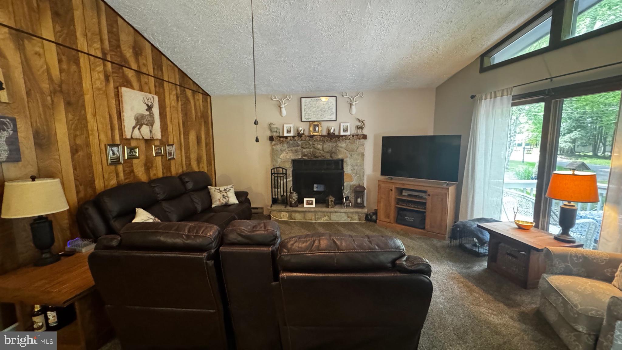 TOWAMENSING TRAILS - Residential