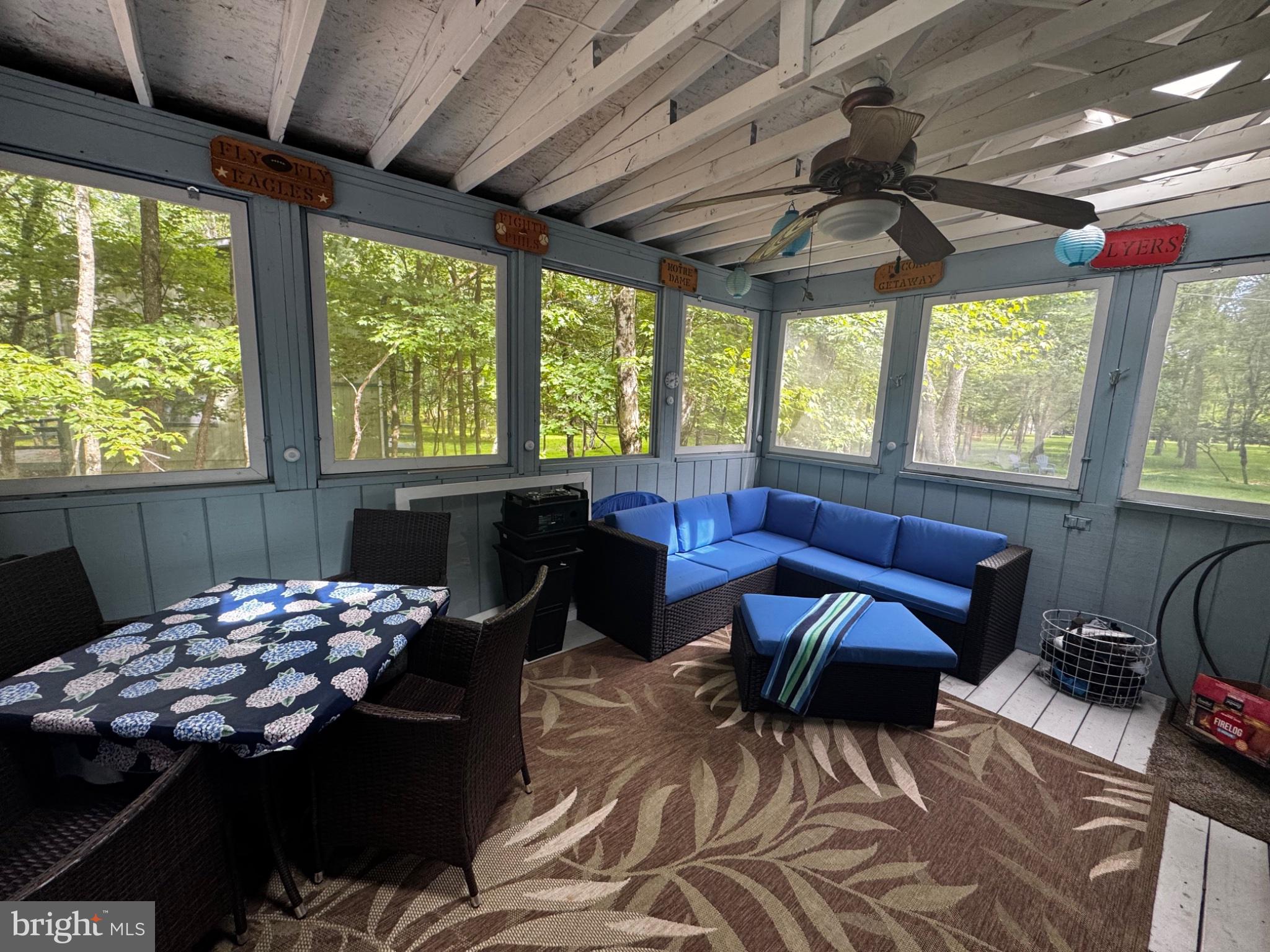 TOWAMENSING TRAILS - Residential