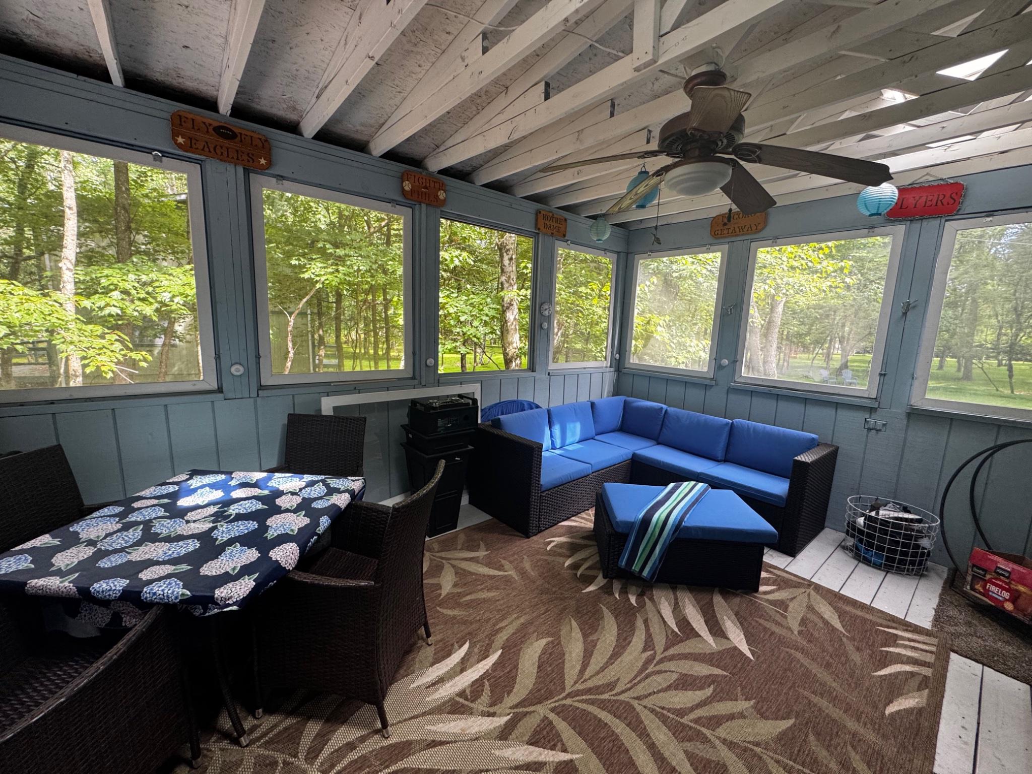 TOWAMENSING TRAILS - Residential
