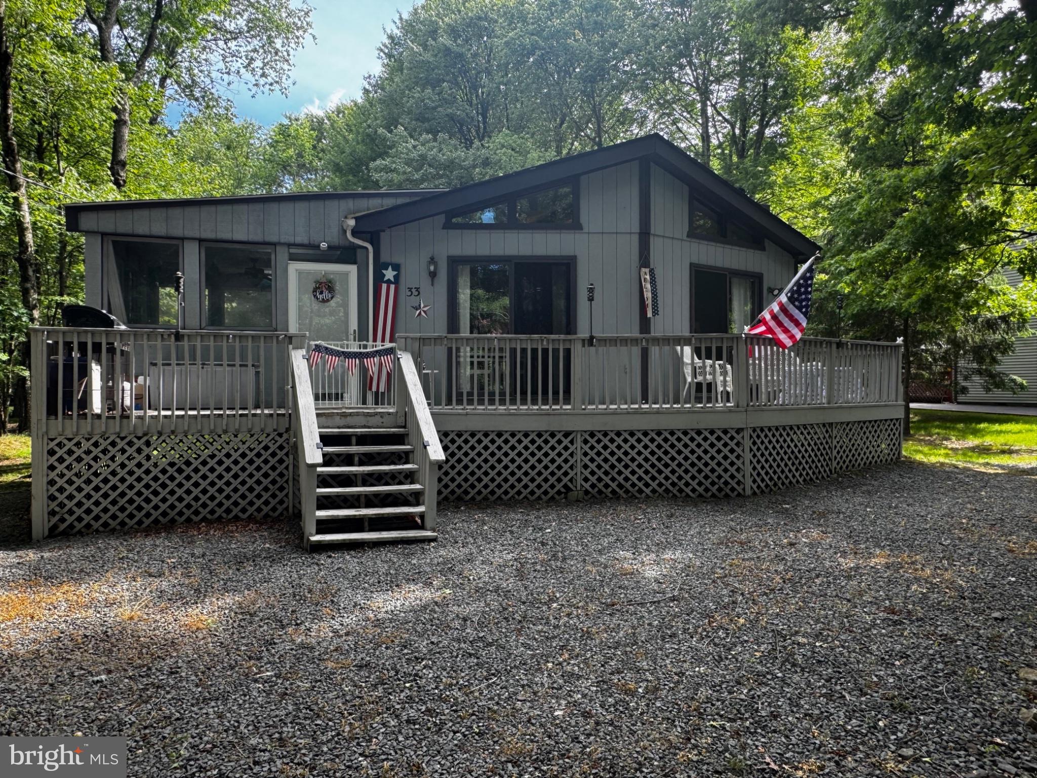 TOWAMENSING TRAILS - Residential