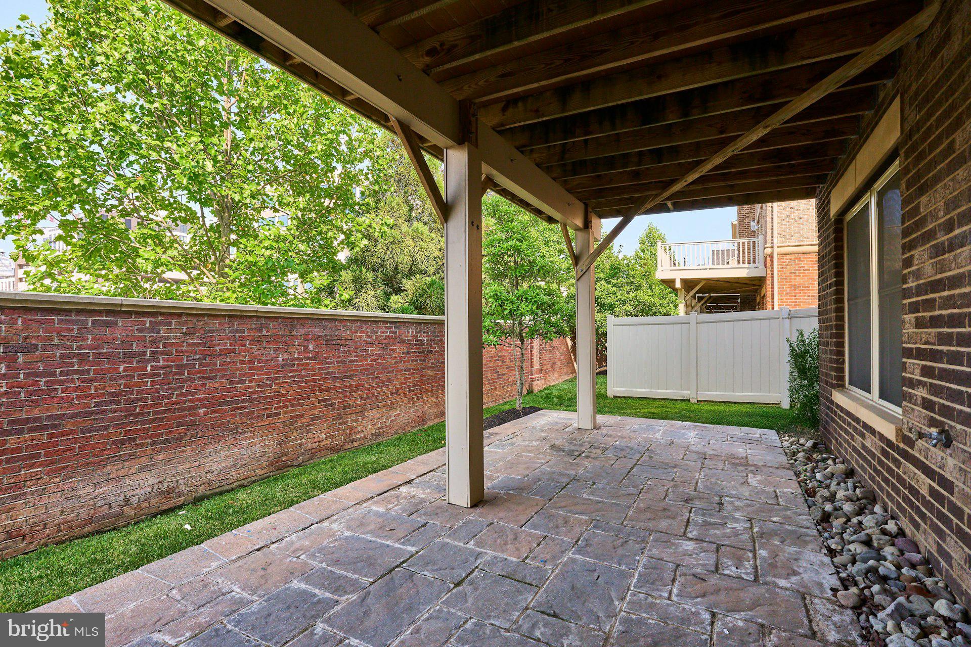 CHESTNUT PLACE - Residential