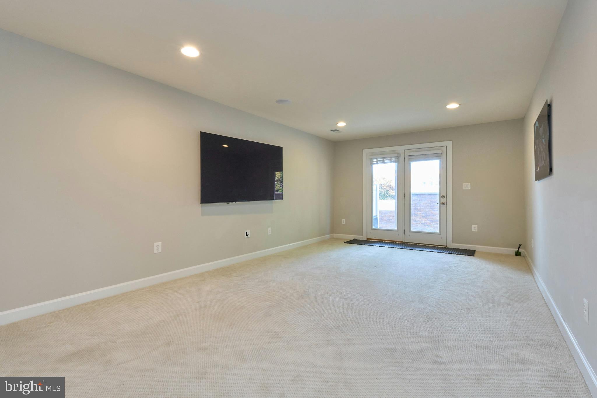 CHESTNUT PLACE - Residential