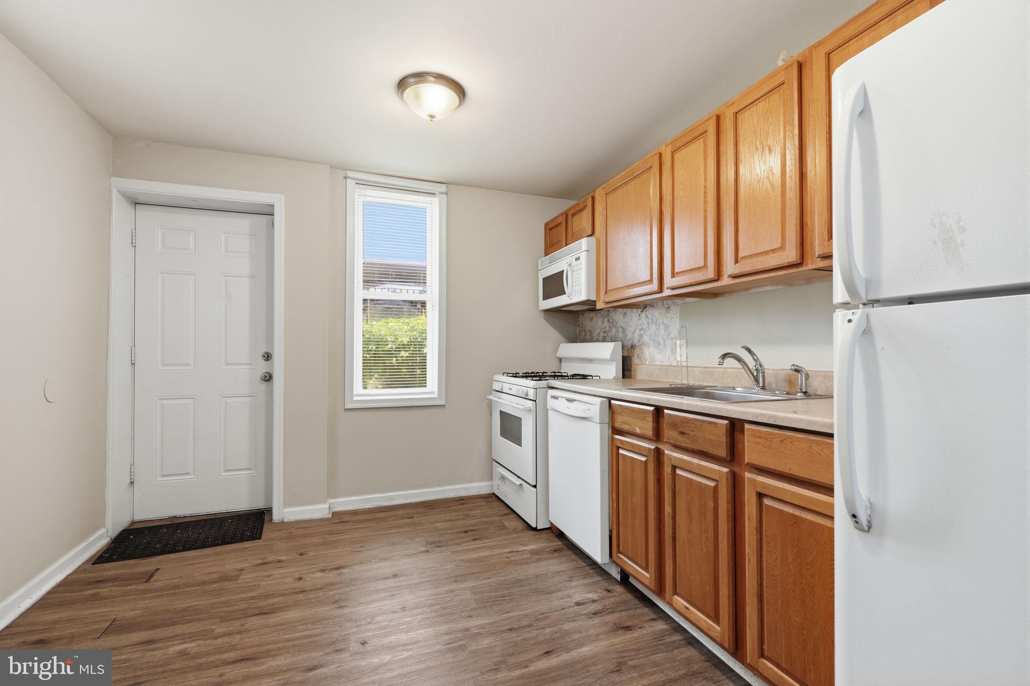 POINT BREEZE - Residential