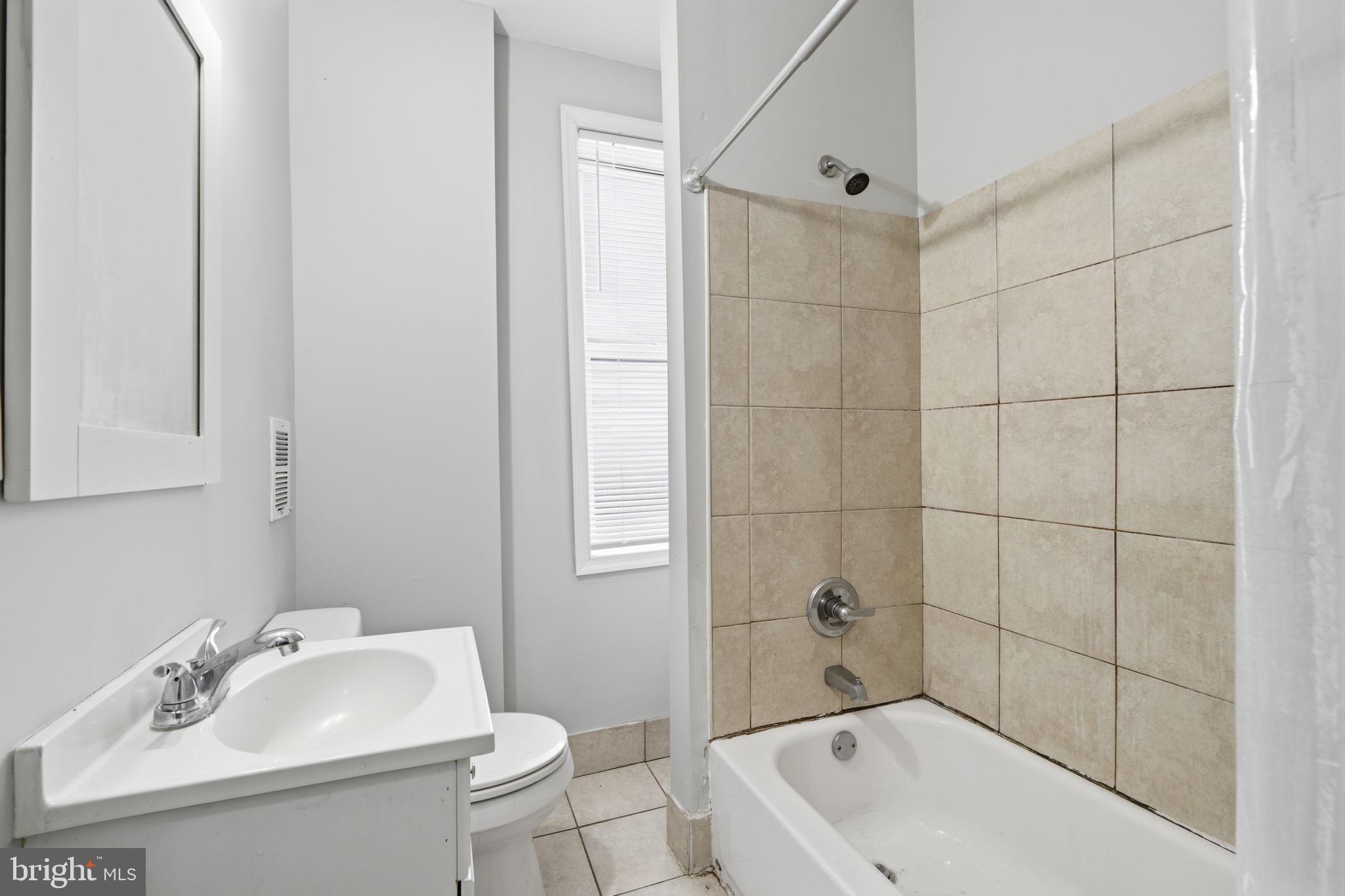 POINT BREEZE - Residential