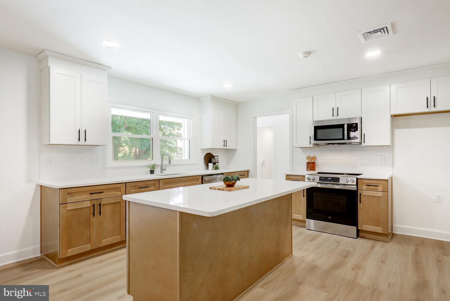 BROOKSIDE ESTATES - Residential