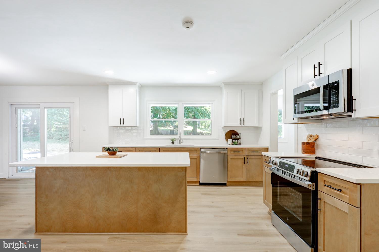 BROOKSIDE ESTATES - Residential