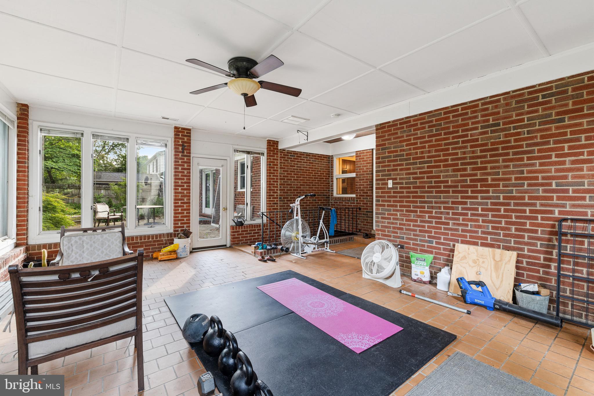 COLLEGE HEIGHTS - Residential