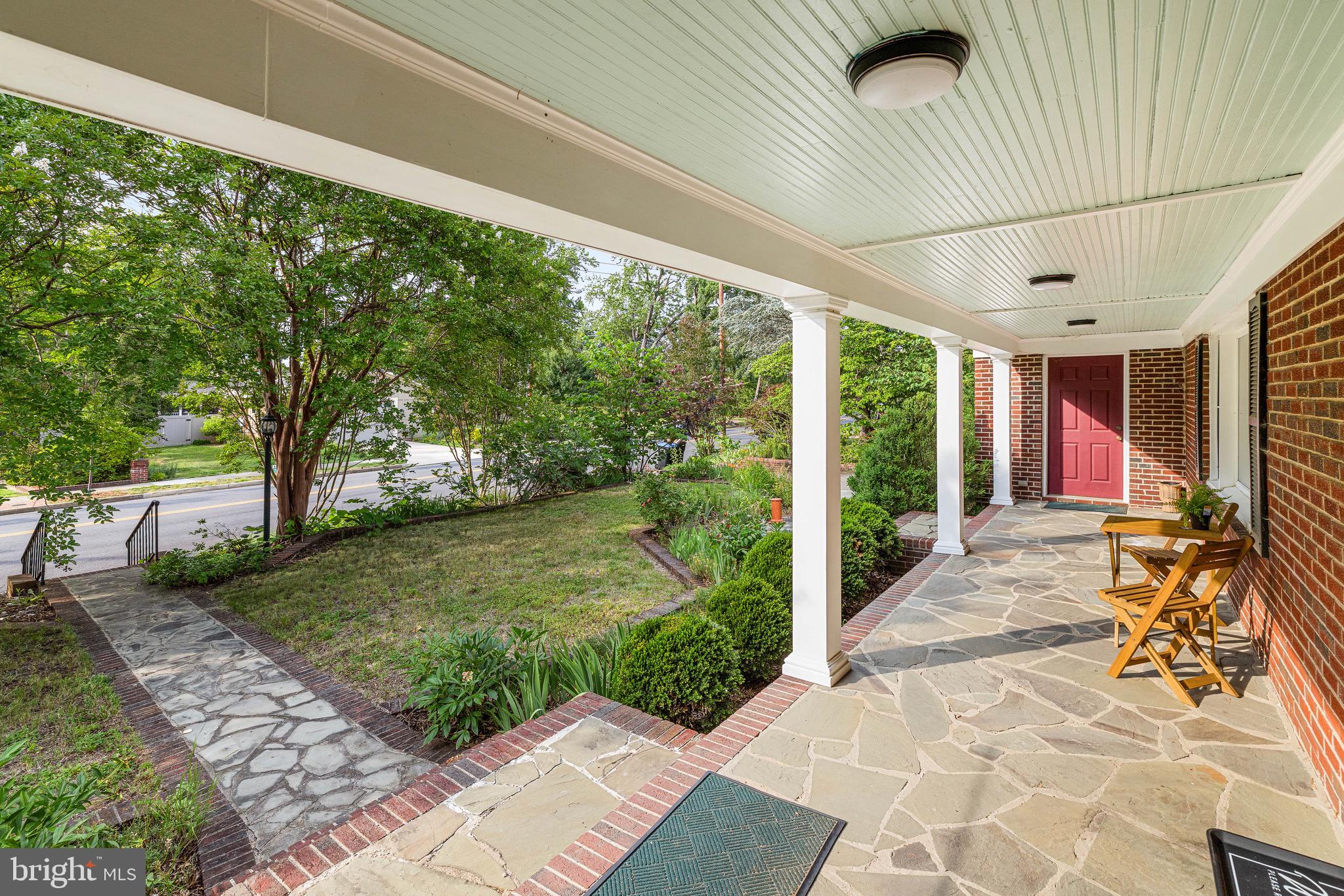 COLLEGE HEIGHTS - Residential